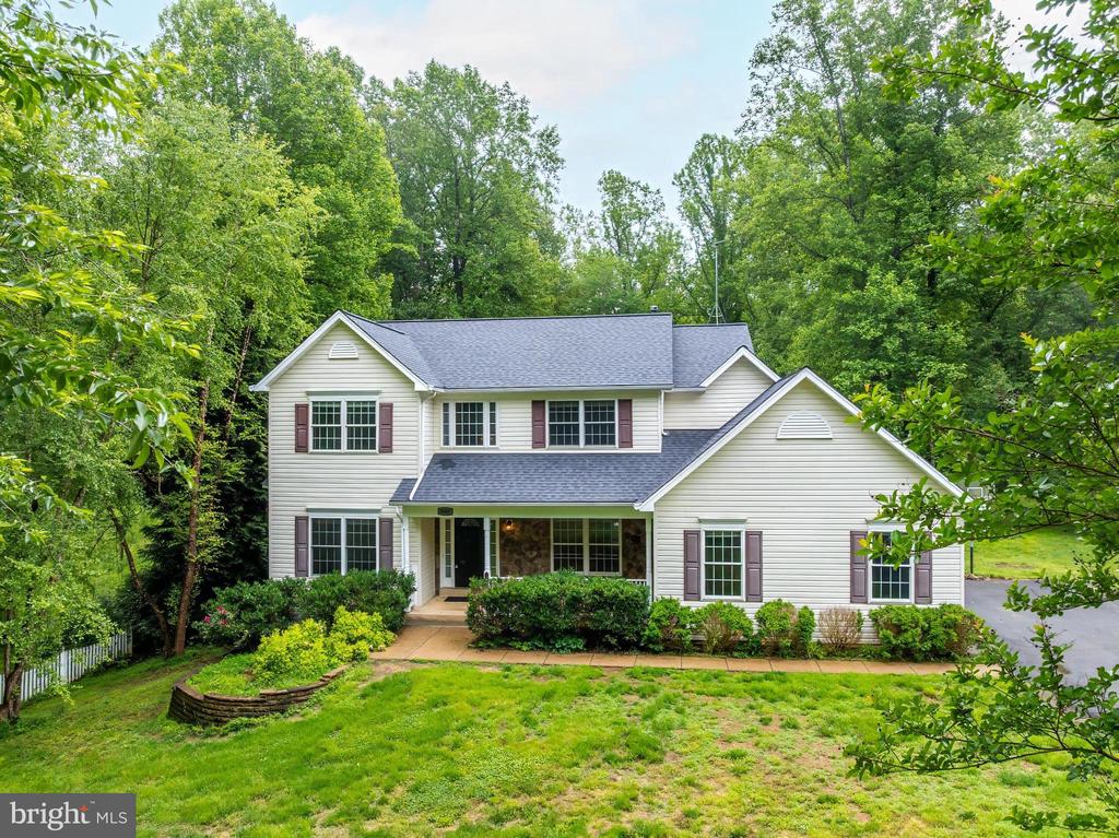 9085 GROUNDHOG LANE