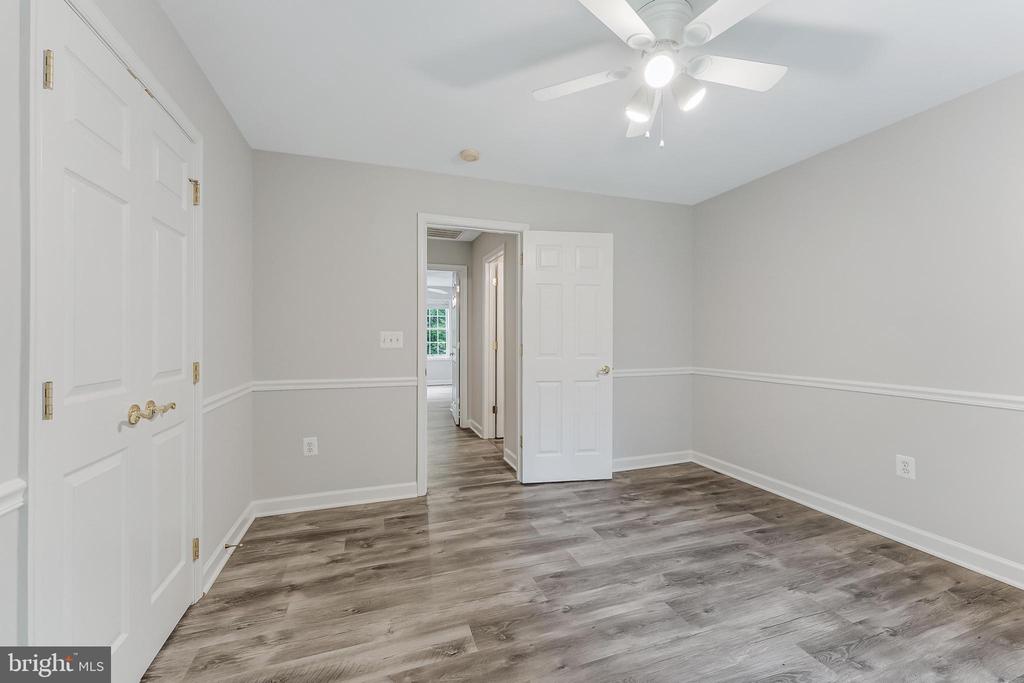 9085 GROUNDHOG LANE
