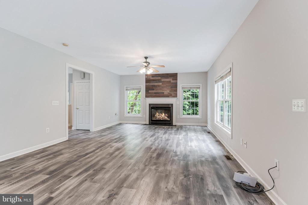 9085 GROUNDHOG LANE