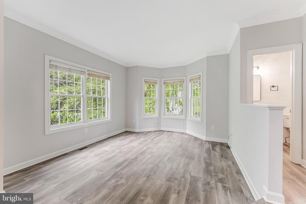9085 GROUNDHOG LANE