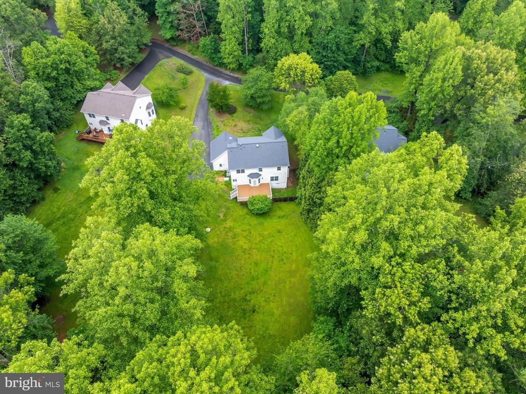 9085 GROUNDHOG LANE