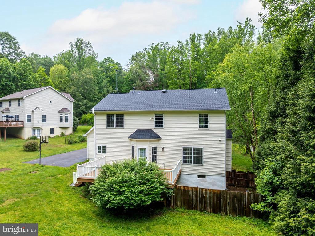 9085 GROUNDHOG LANE