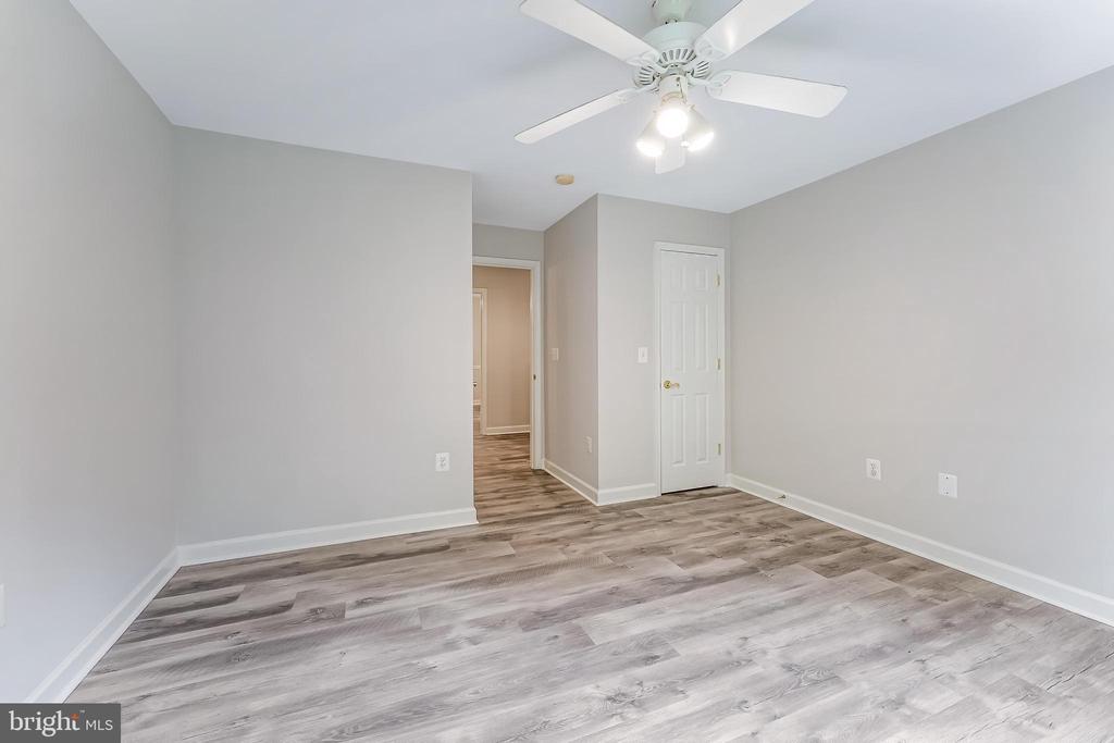9085 GROUNDHOG LANE