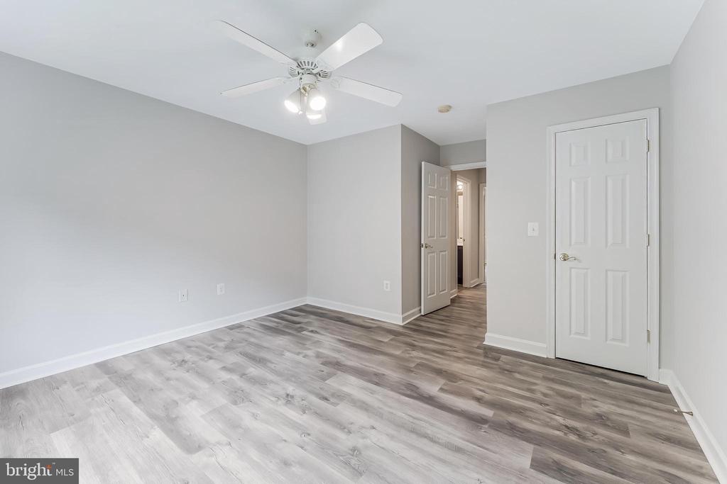 9085 GROUNDHOG LANE