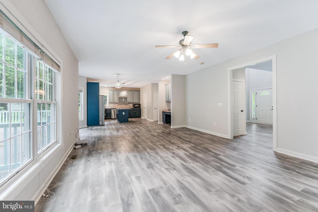 9085 GROUNDHOG LANE