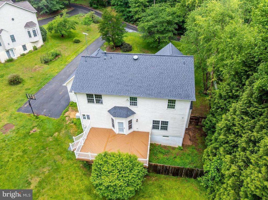9085 GROUNDHOG LANE
