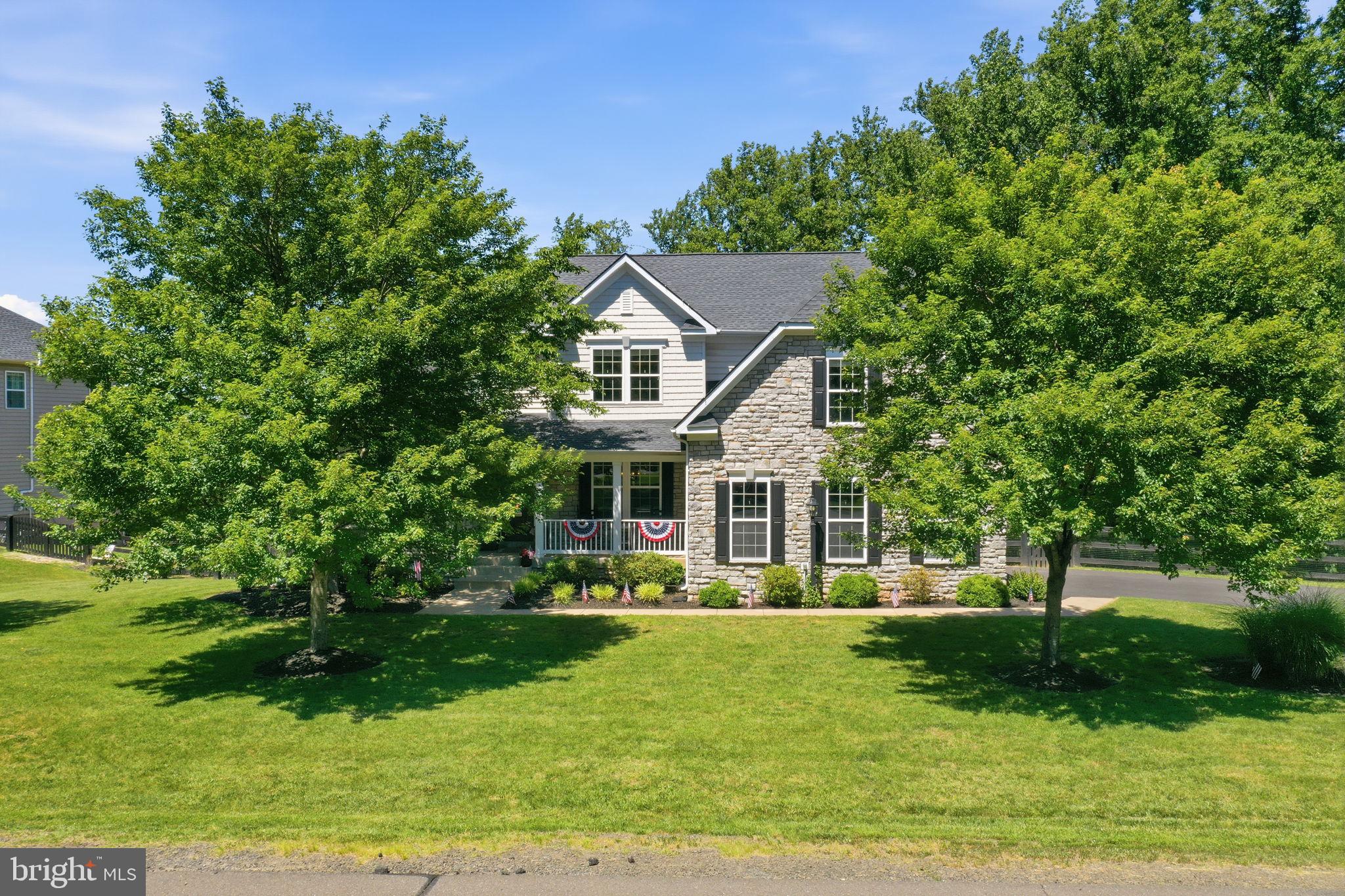 8046 SIDE HILL DRIVE