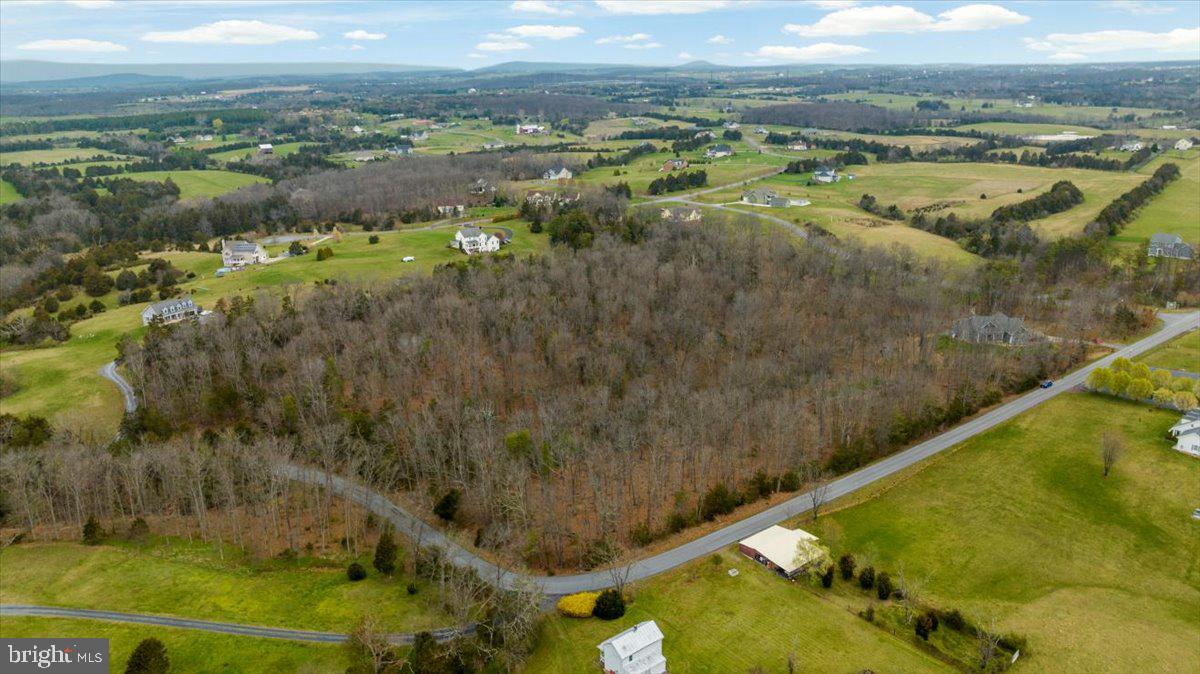 3 Huttle Rd