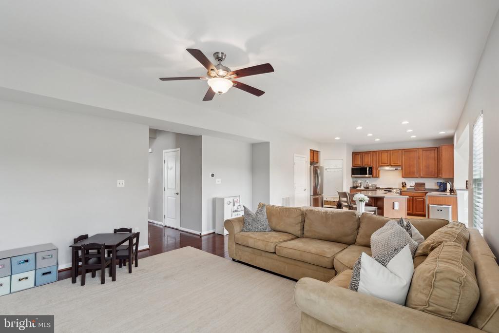 210 Morlyn Dr