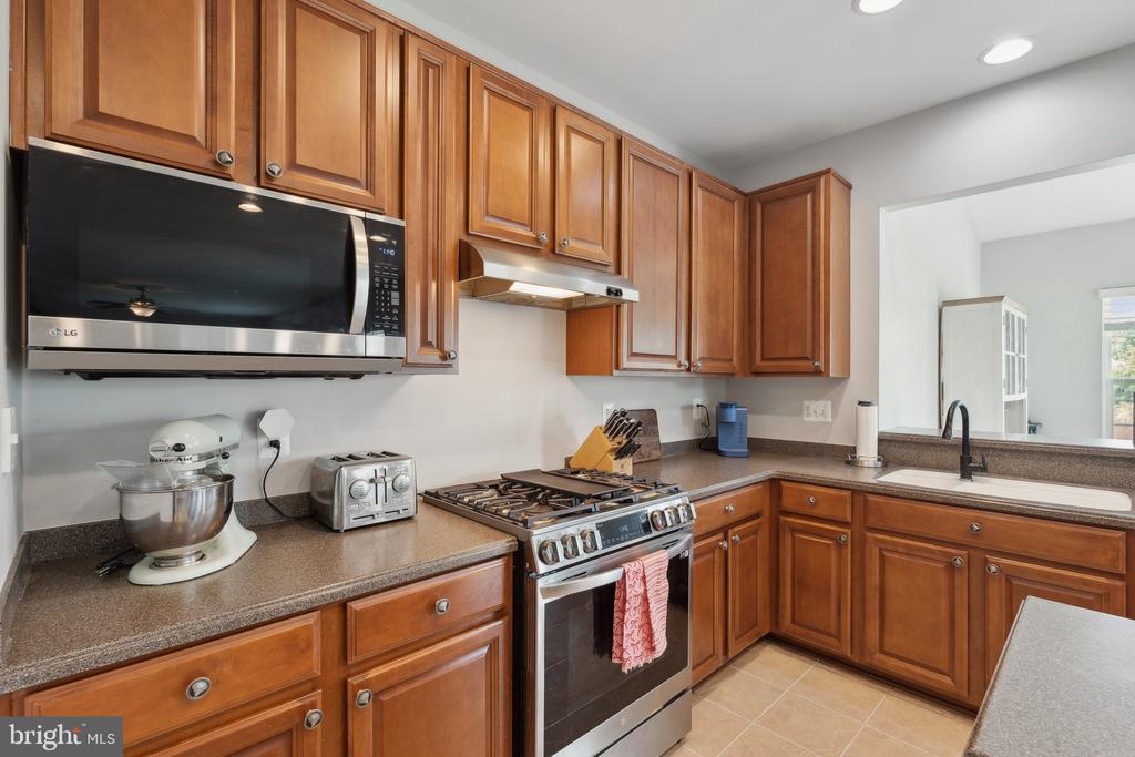 210 Morlyn Dr