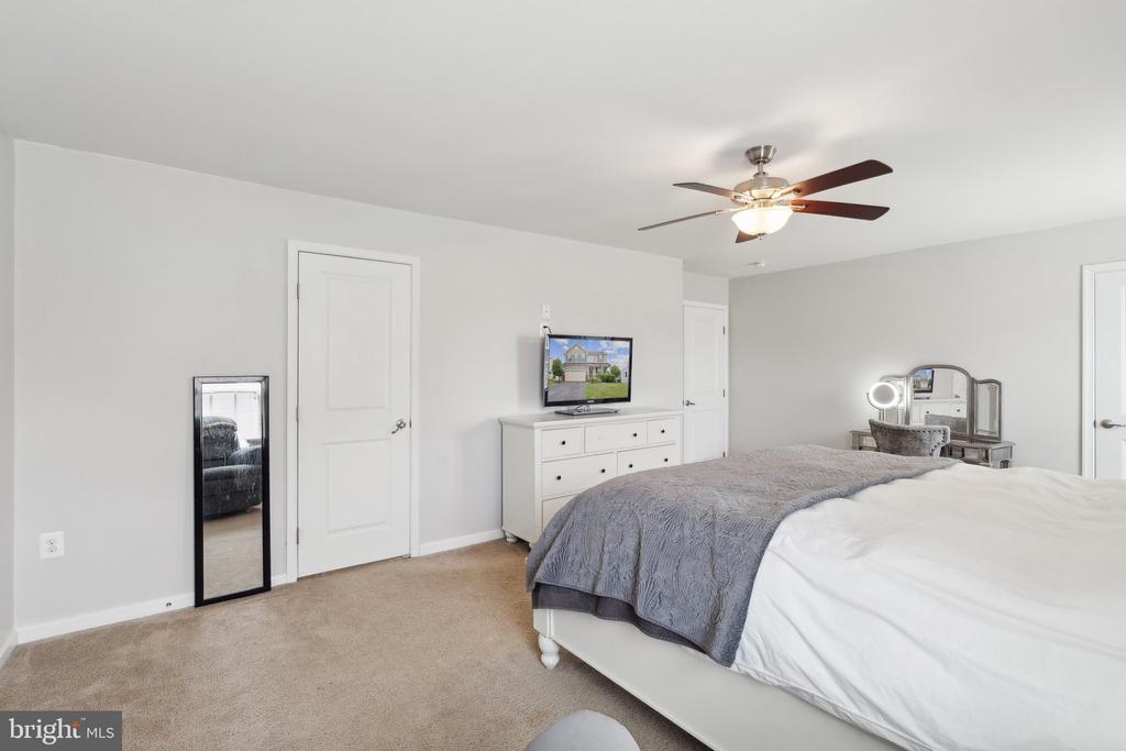 210 Morlyn Dr