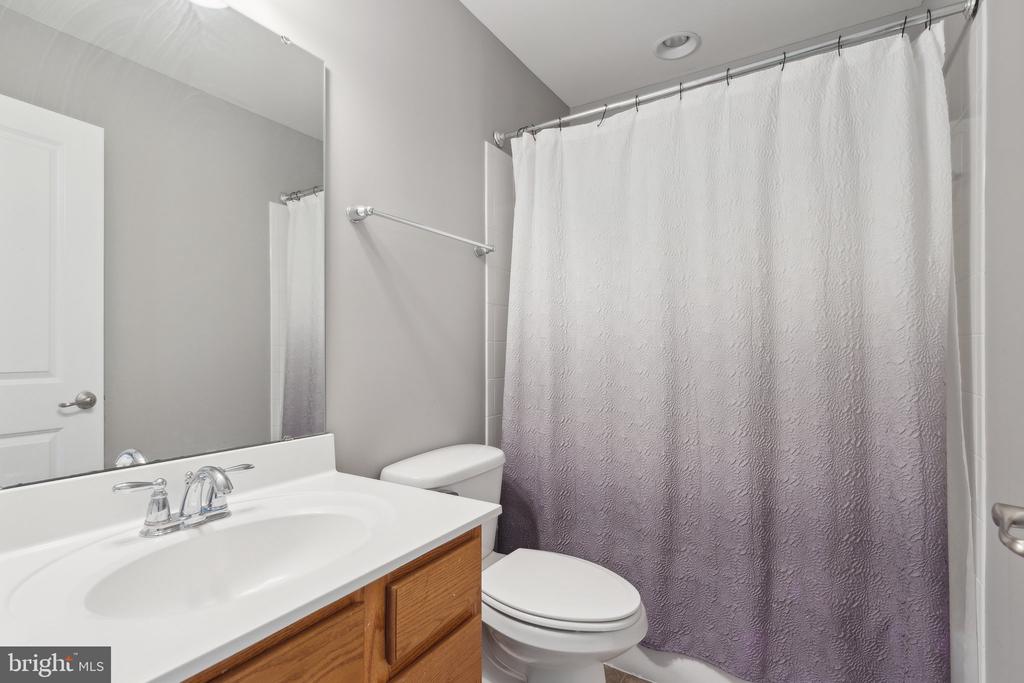 210 Morlyn Dr