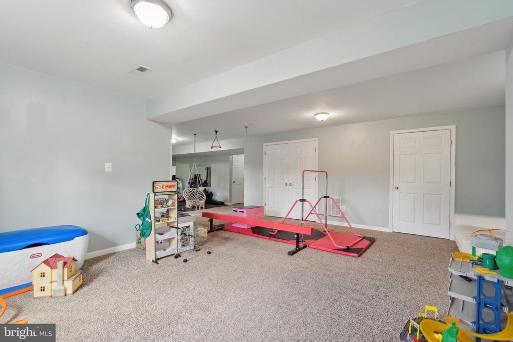 210 Morlyn Dr