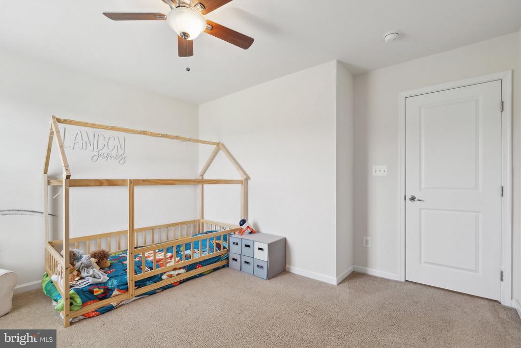 210 Morlyn Dr