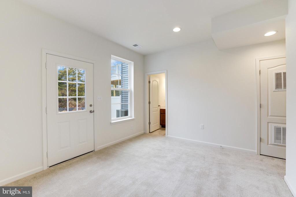 127 METCALF TERRACE