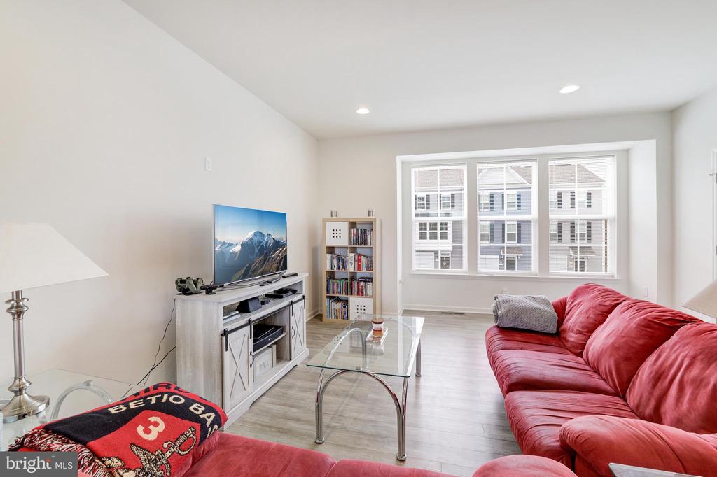 127 METCALF TERRACE