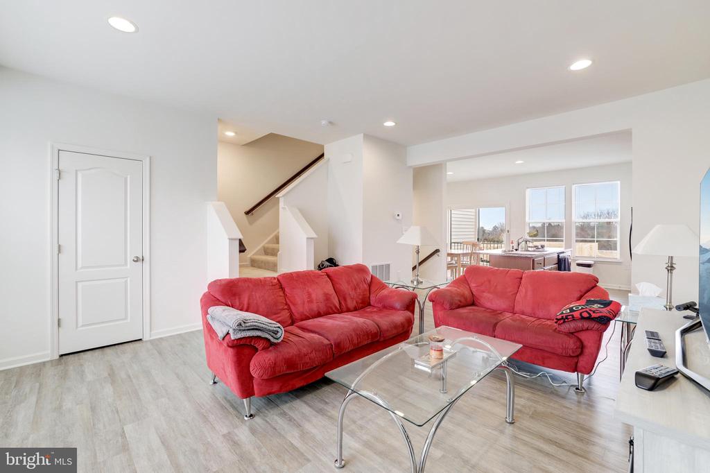 127 METCALF TERRACE