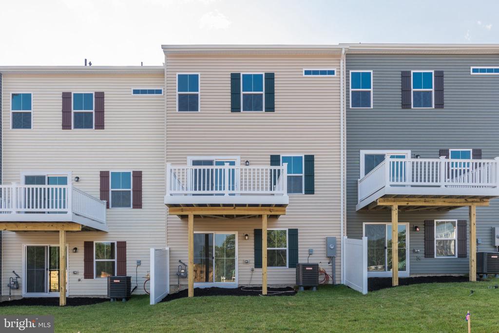 120 TWINLEAF WAY