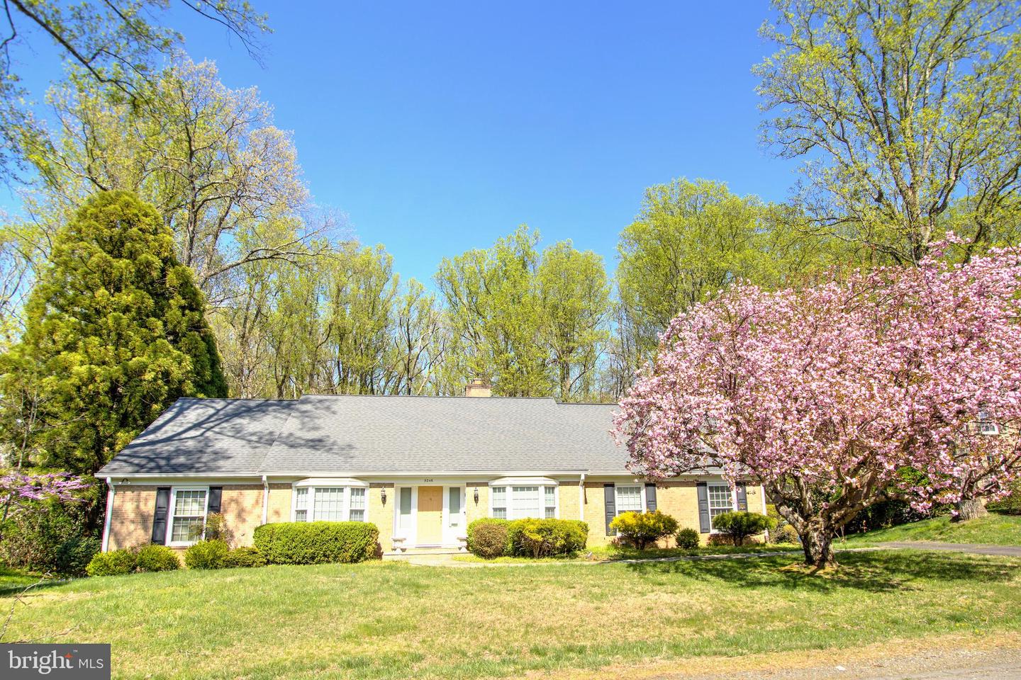 9246 Wood Glade Dr