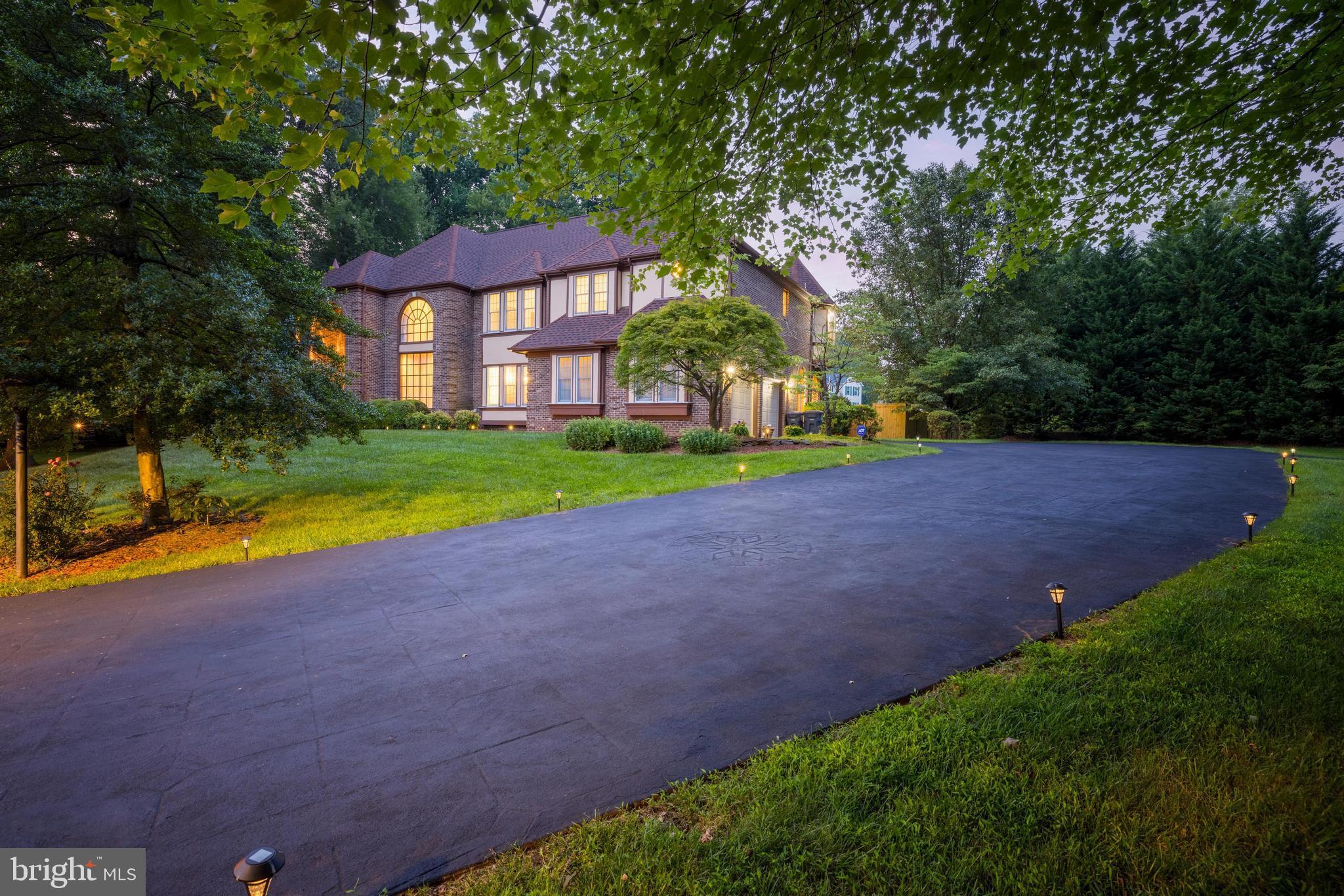 9826 Lake Meadow Ct
