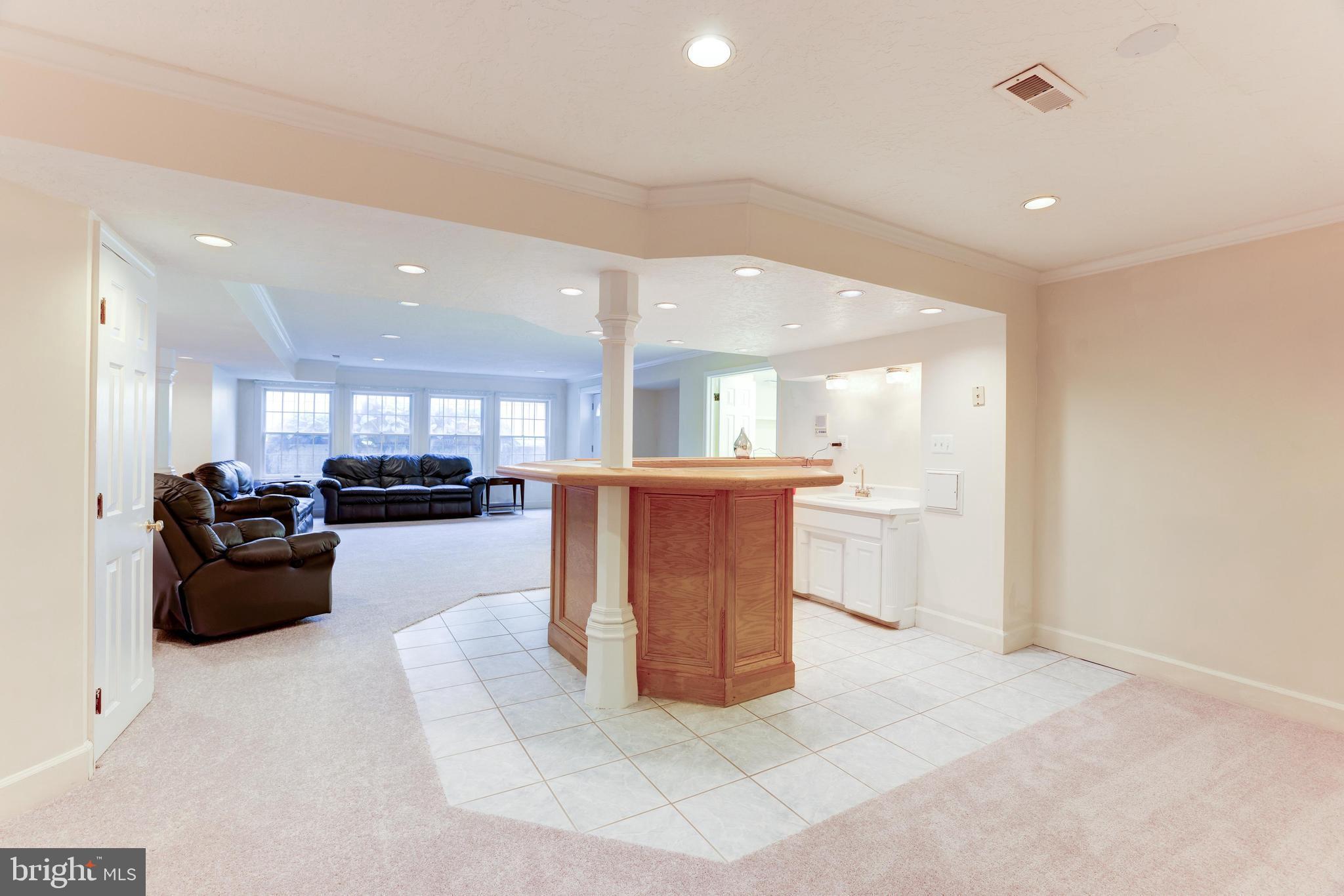 9826 Lake Meadow Ct