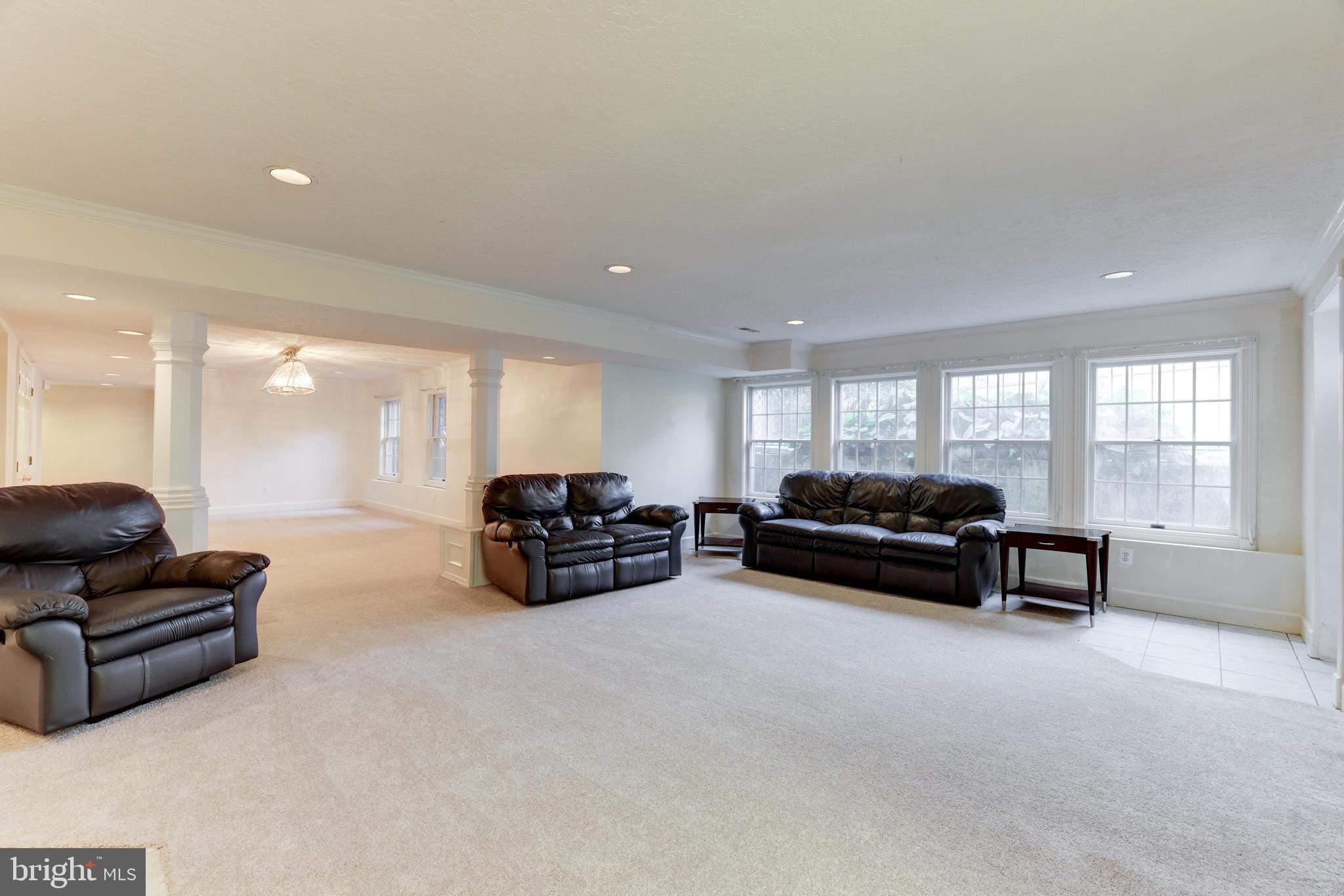 9826 Lake Meadow Ct