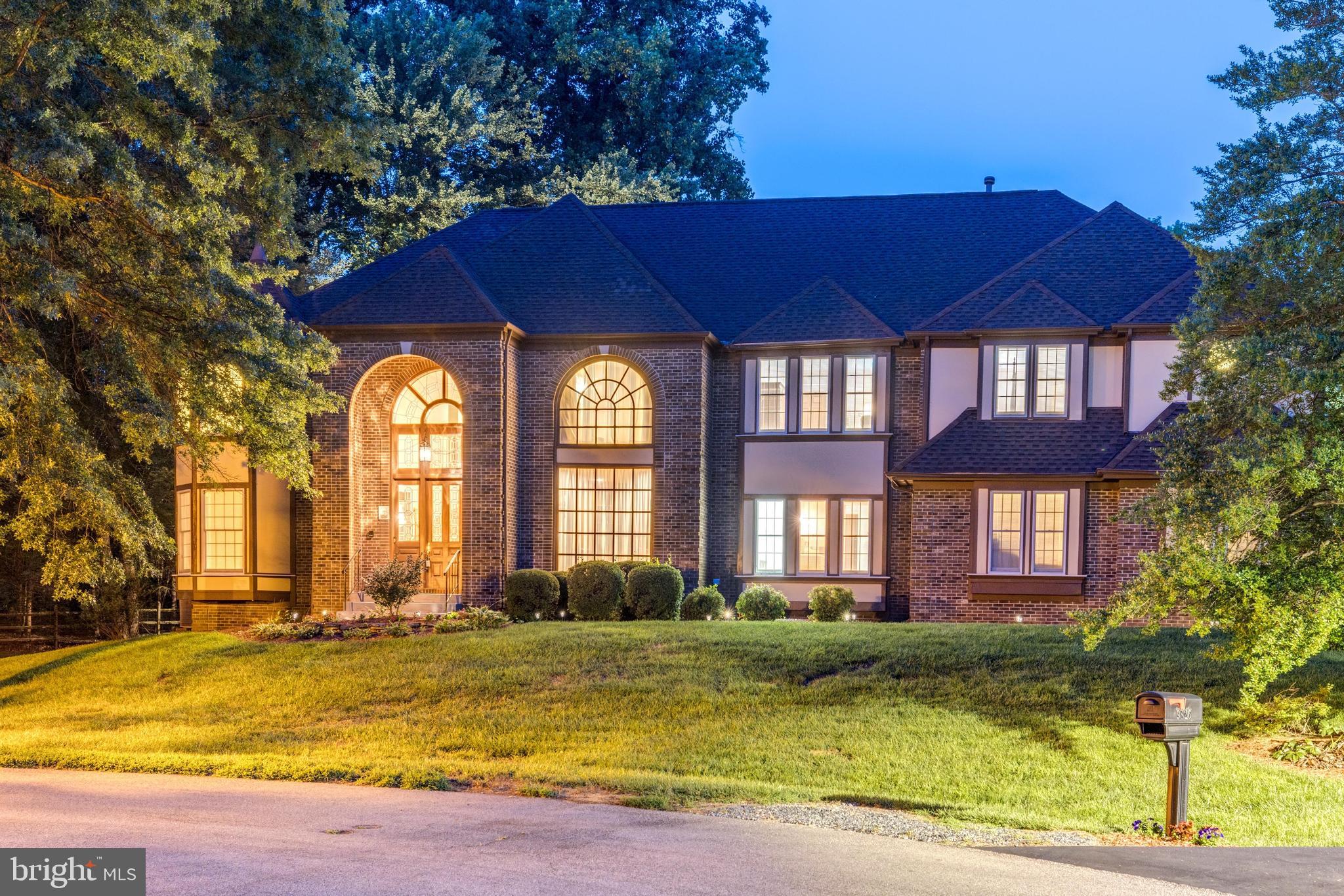 9826 Lake Meadow Ct