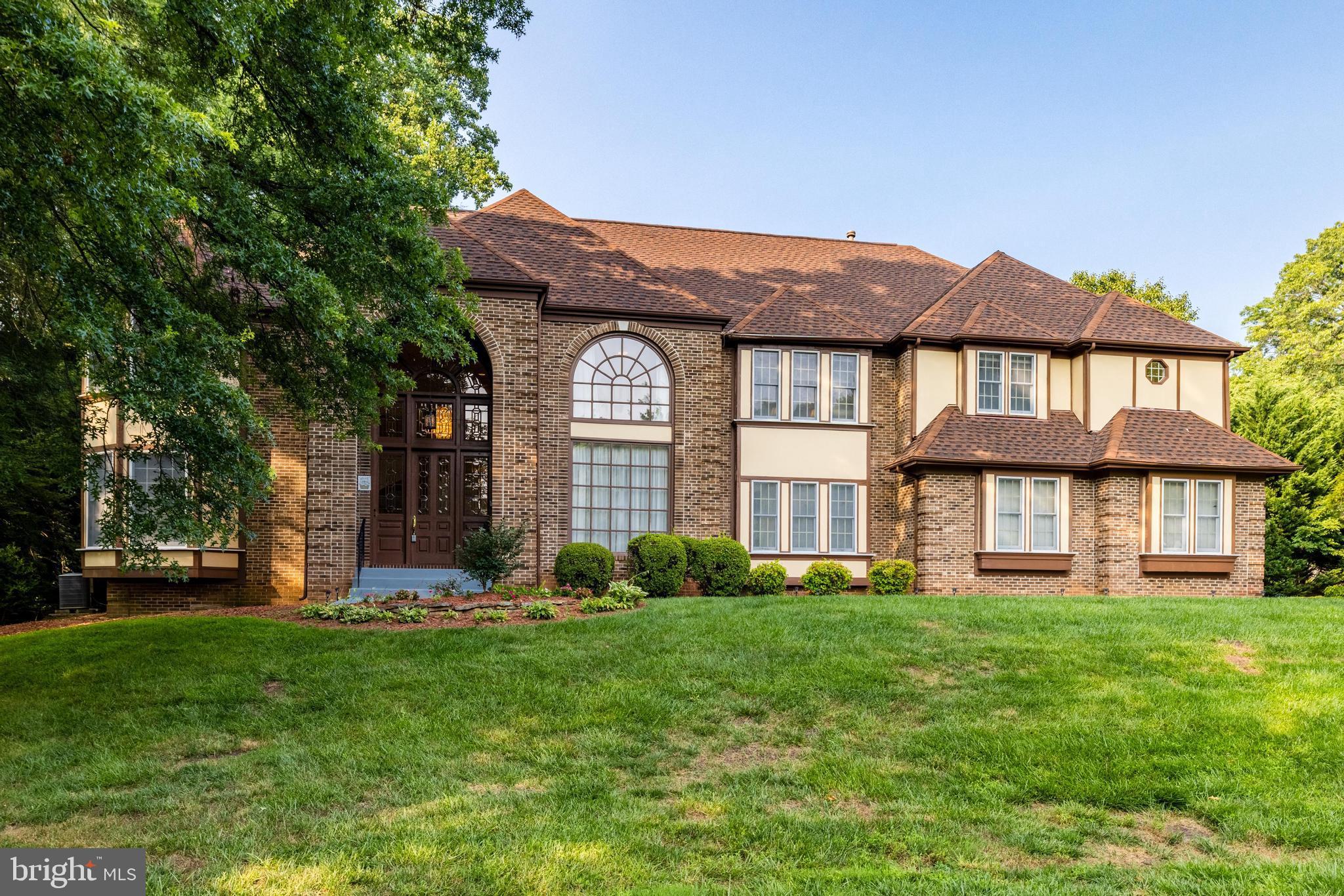 9826 Lake Meadow Ct