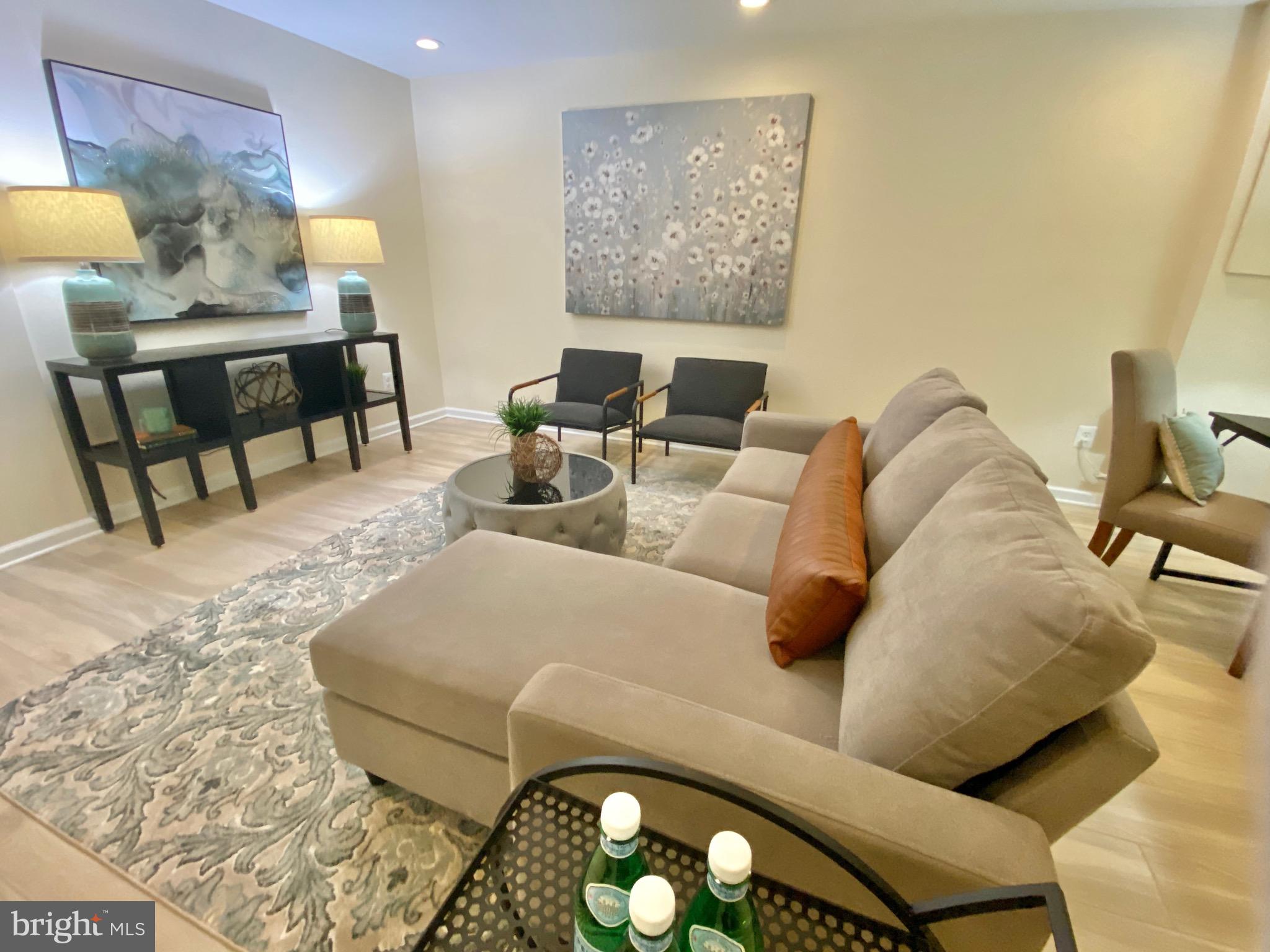 1836 Golf View Ct