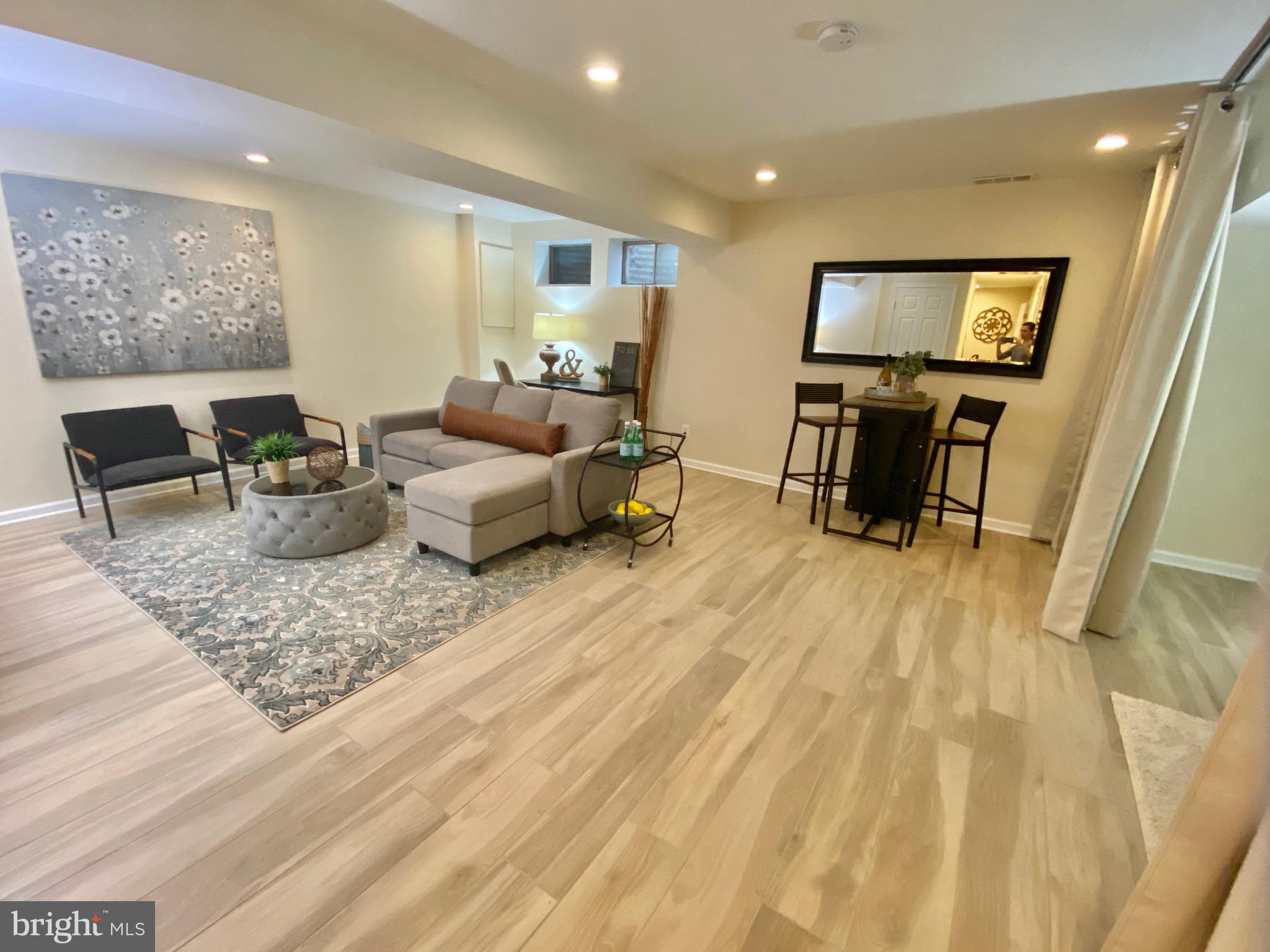 1836 Golf View Ct