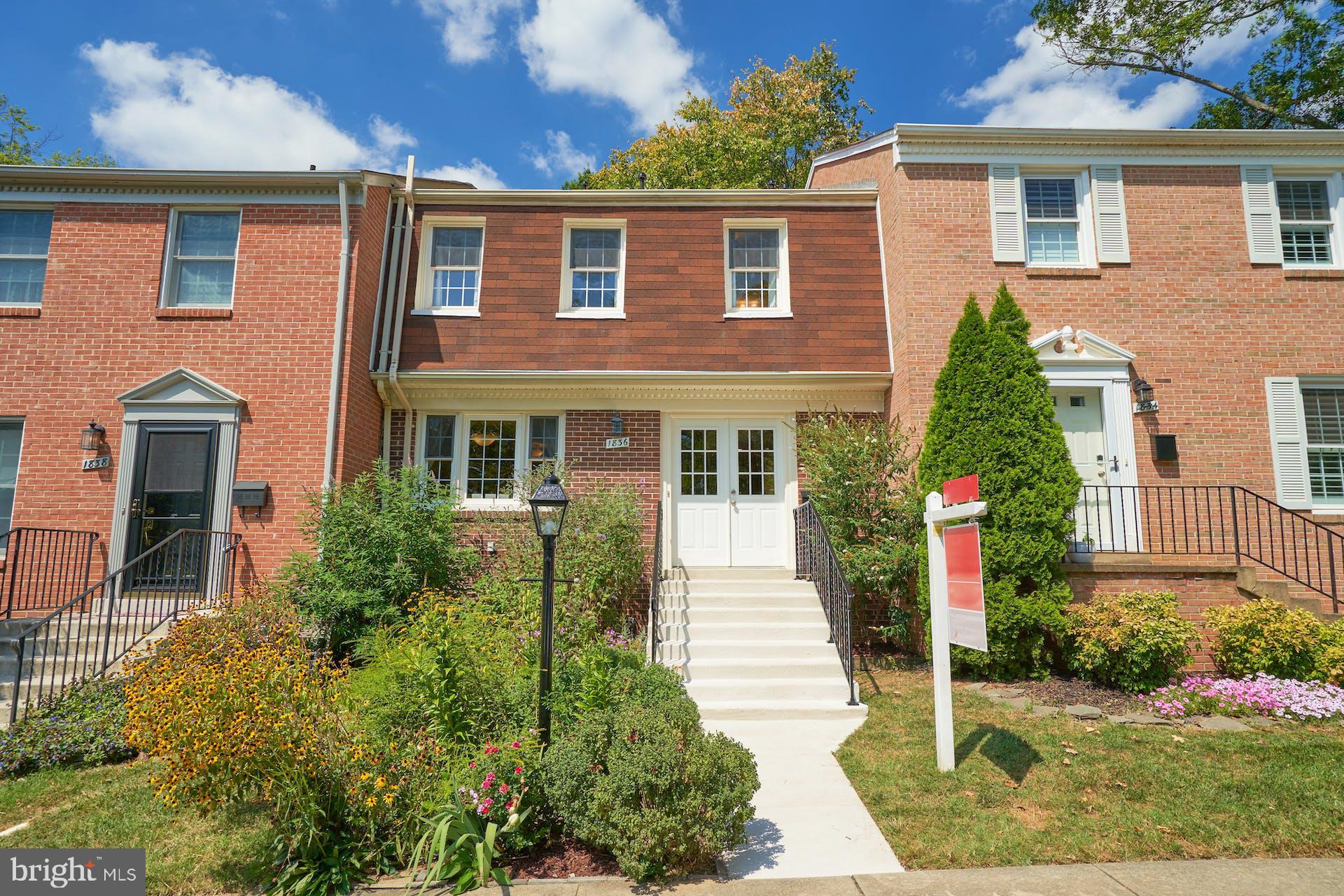 1836 Golf View Ct