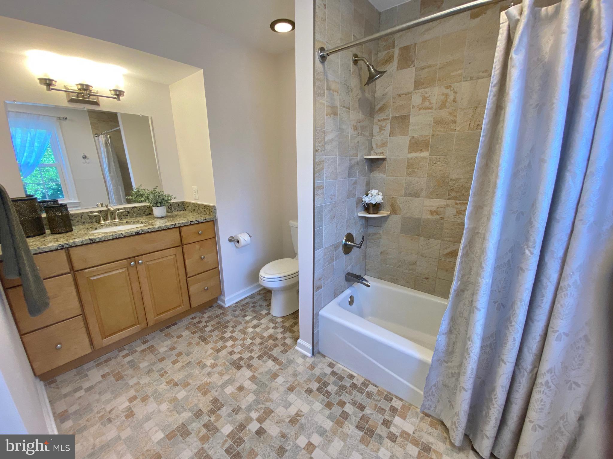 1836 Golf View Ct