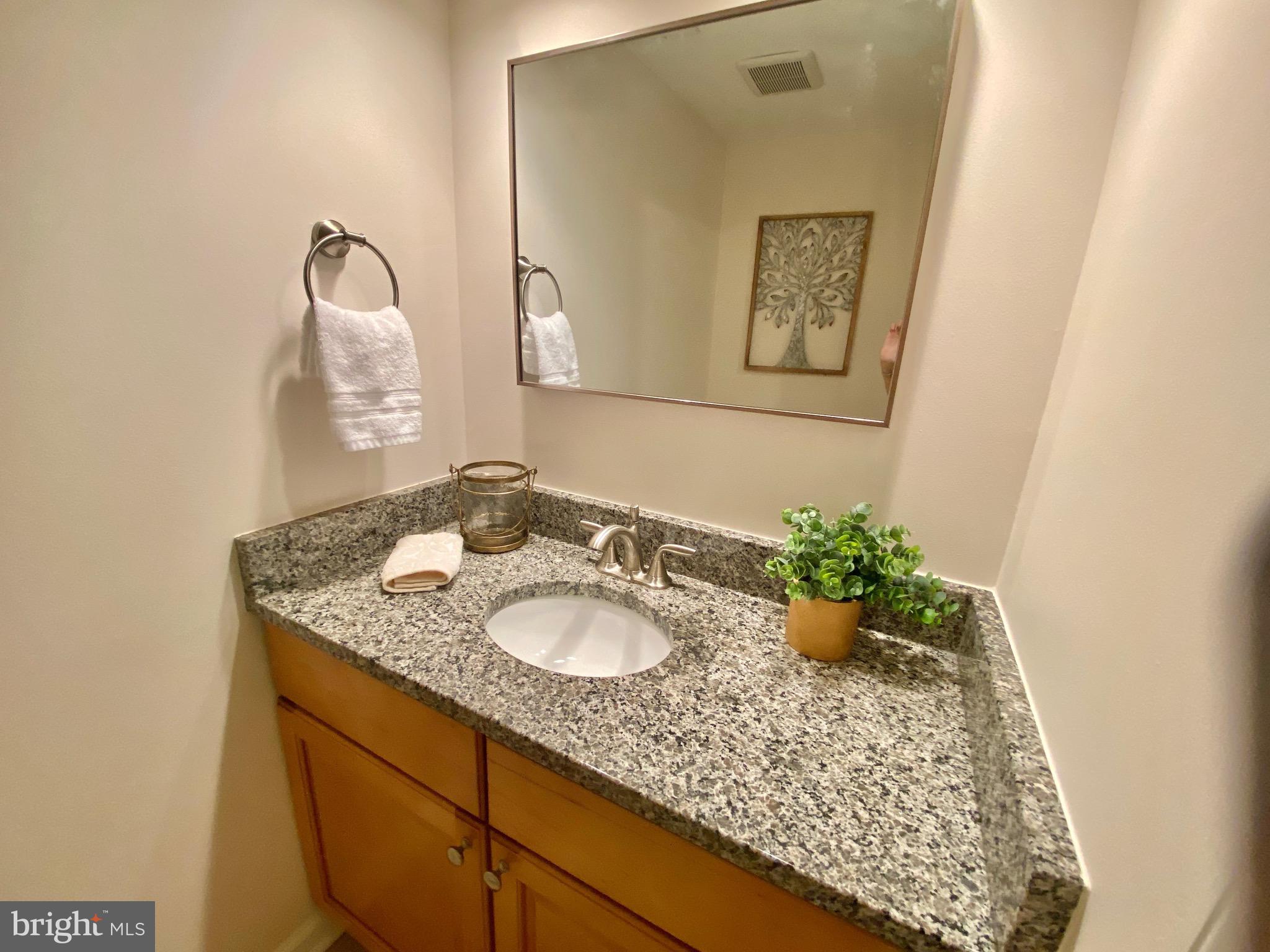 1836 Golf View Ct