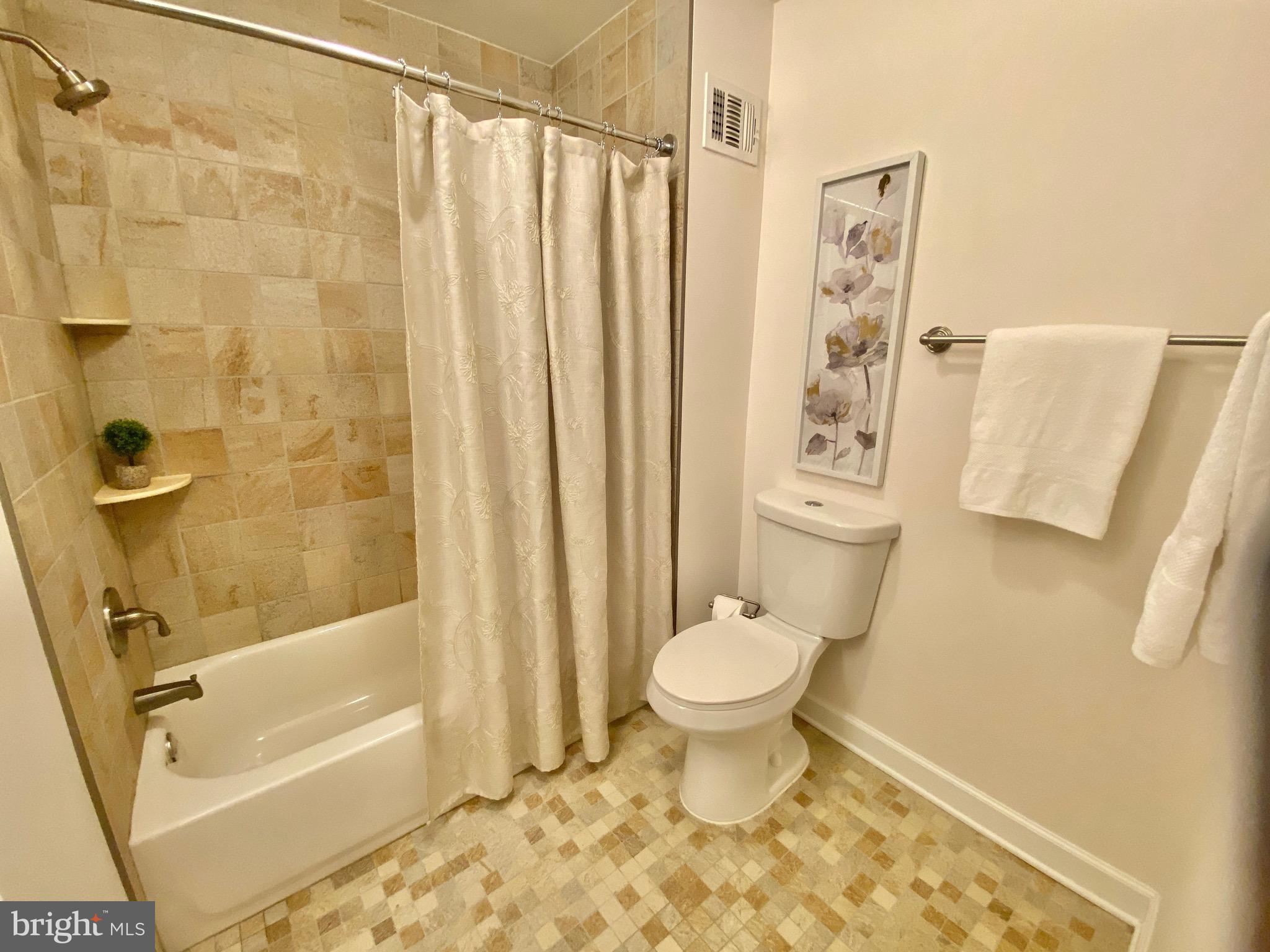 1836 Golf View Ct