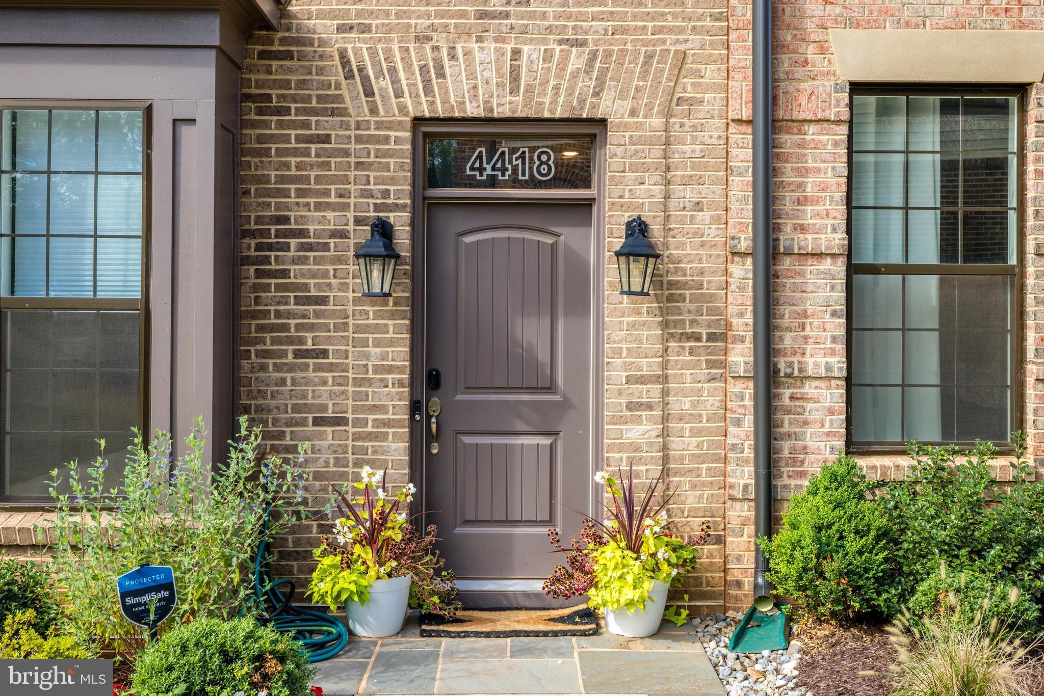 4418 Fair Lakes Ct