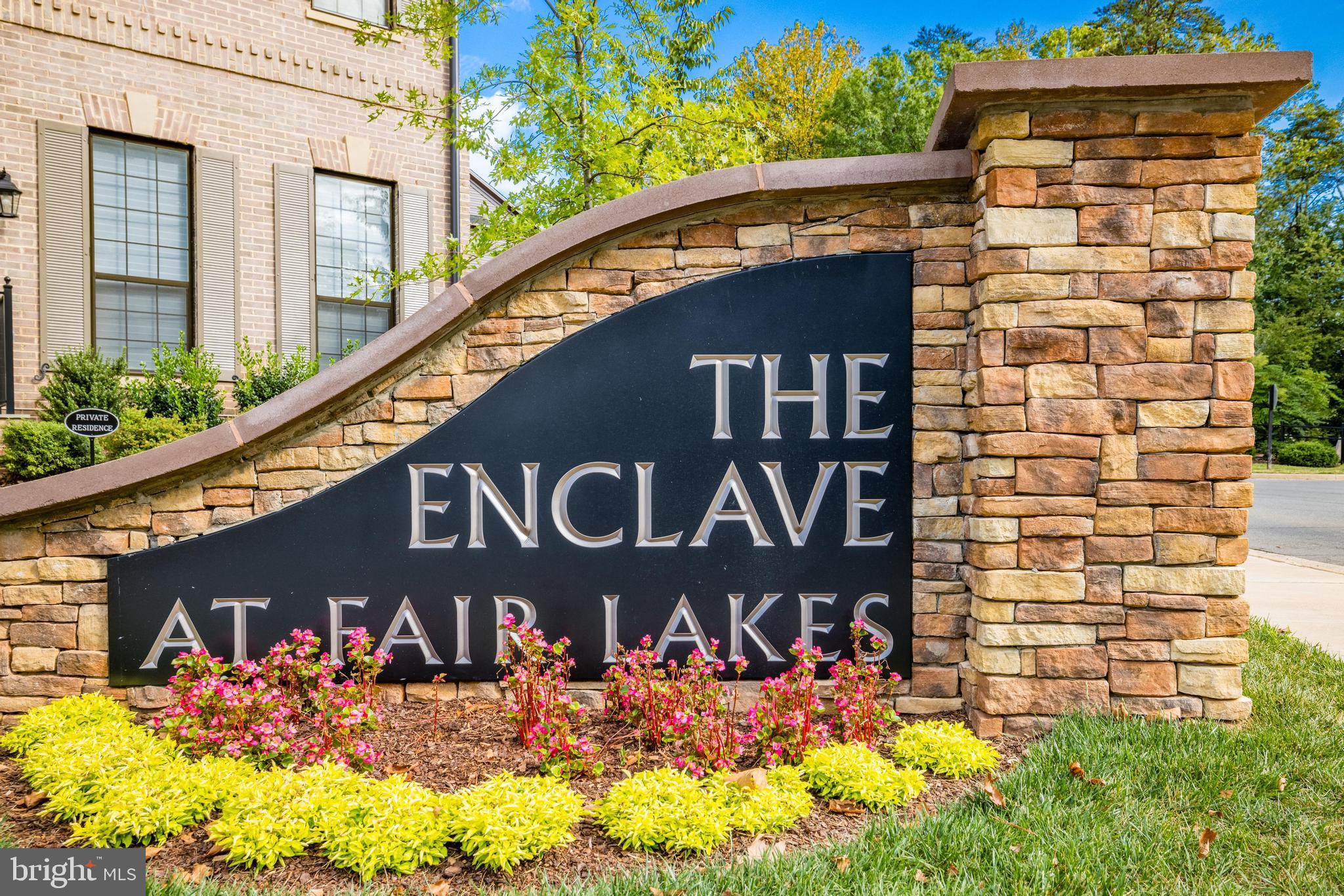 4418 Fair Lakes Ct