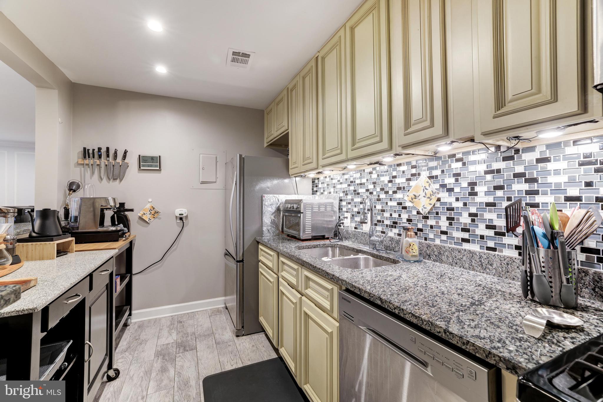 2906 Kings Chapel Rd #3