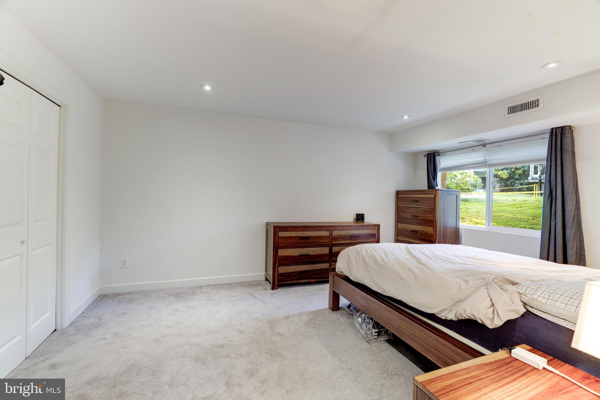 2906 Kings Chapel Rd #3