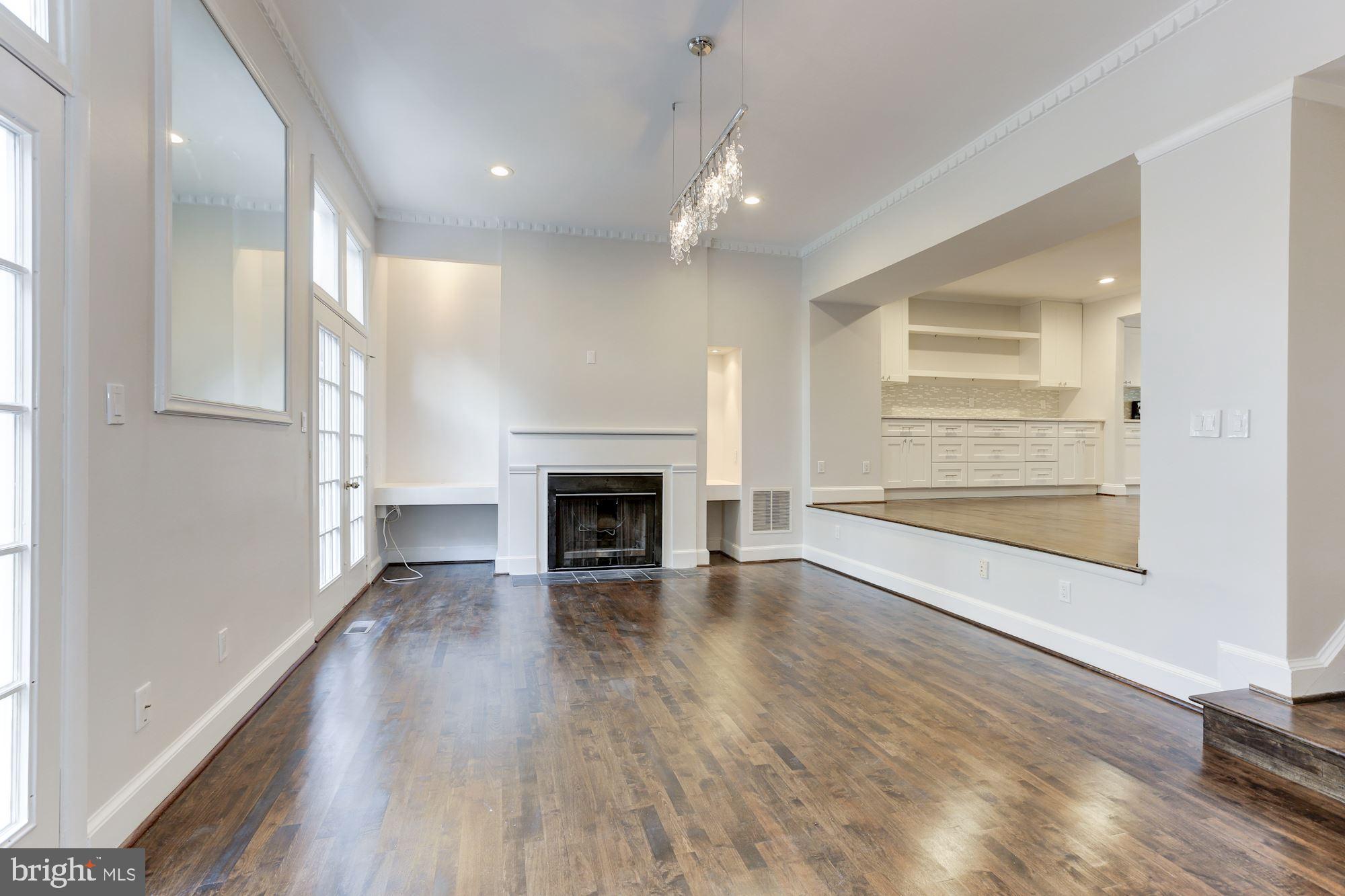 8504 Jeffersonian Ct