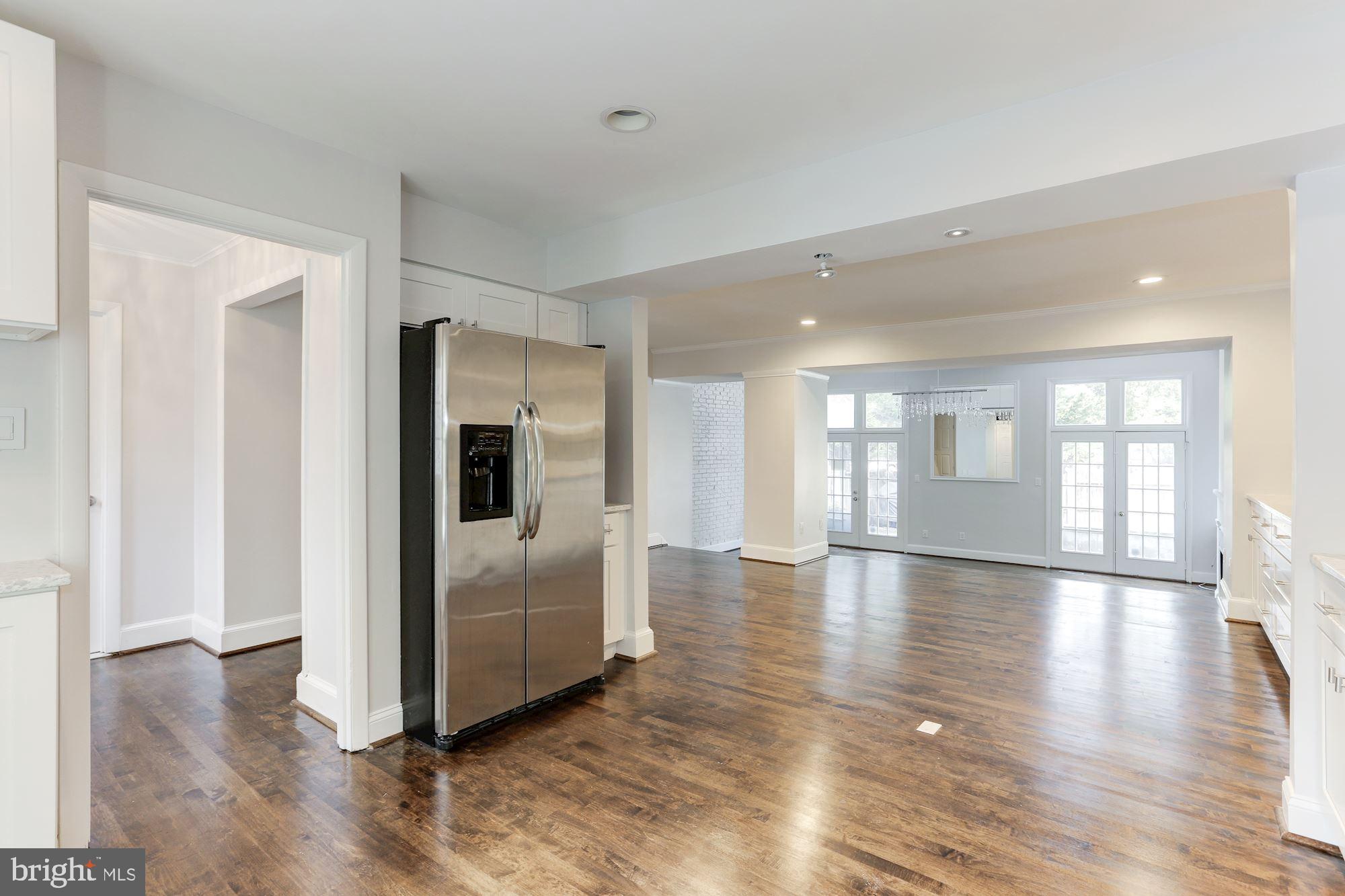 8504 Jeffersonian Ct