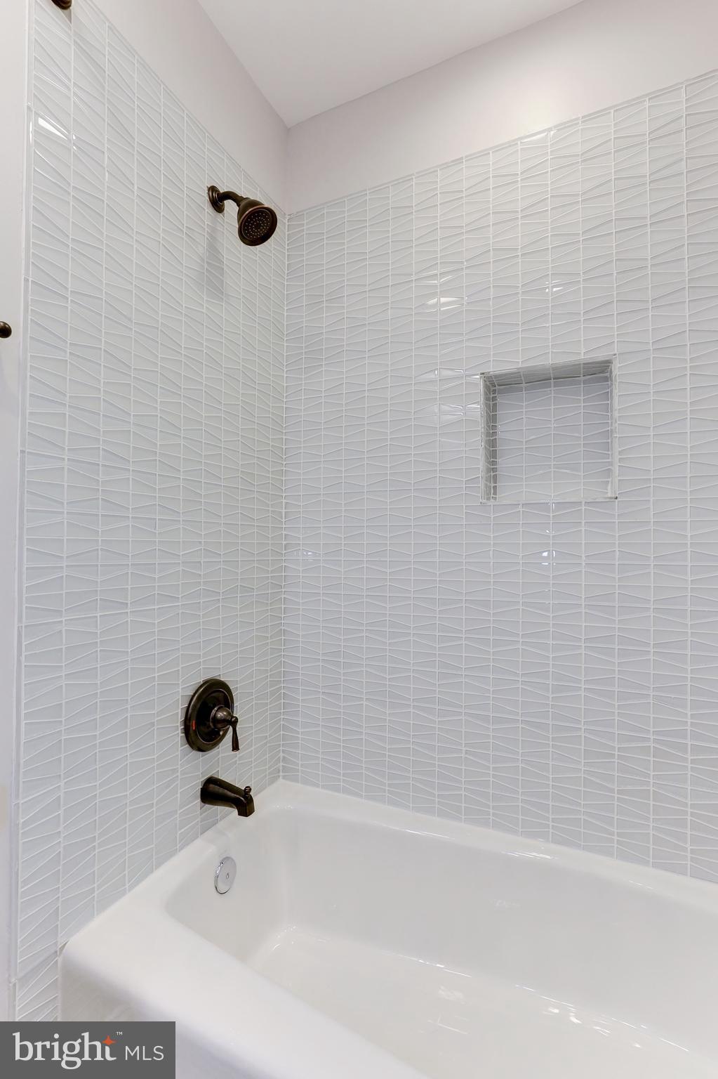 8504 Jeffersonian Ct