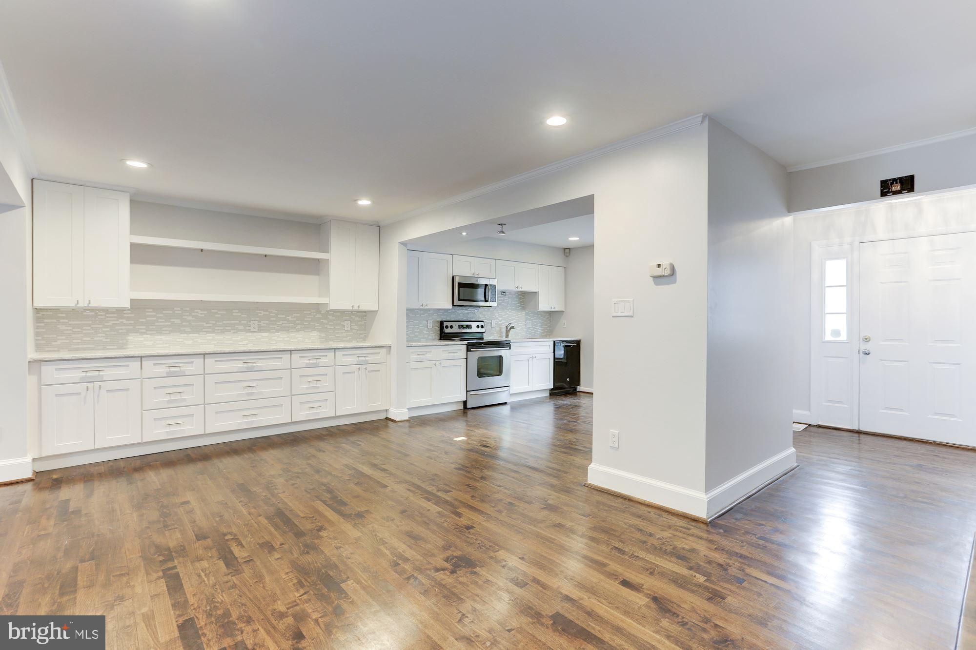 8504 Jeffersonian Ct