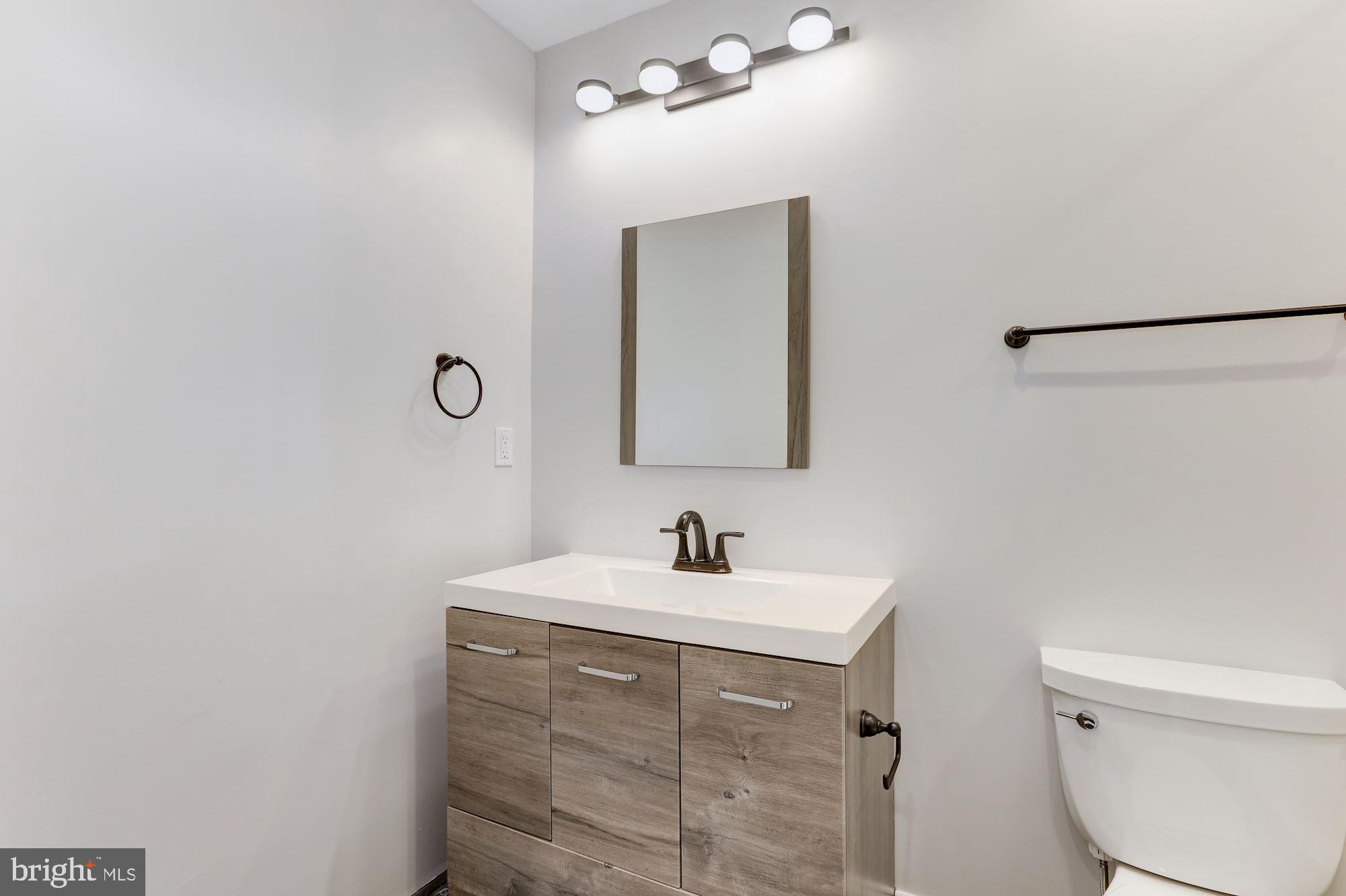 8504 Jeffersonian Ct