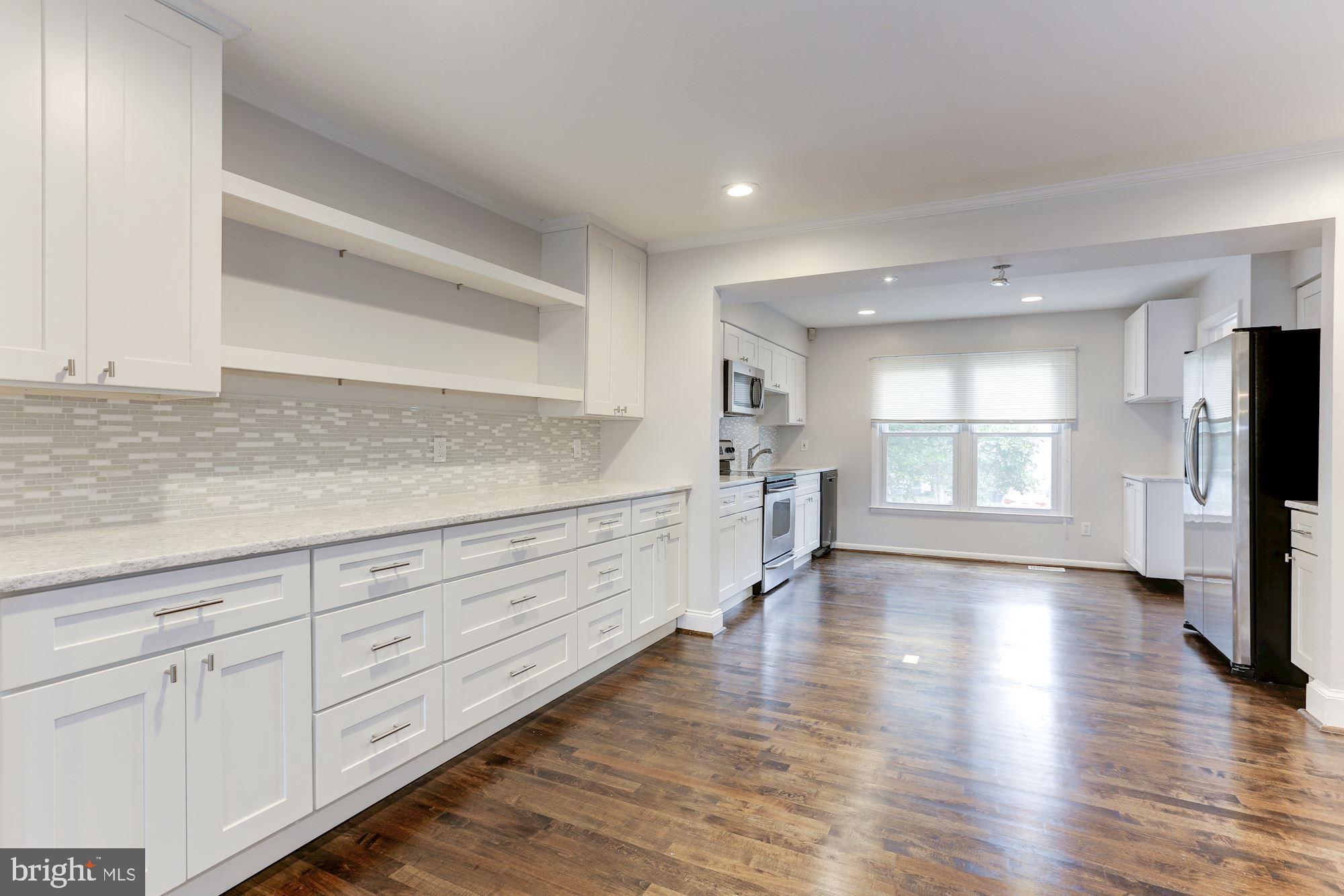 8504 Jeffersonian Ct