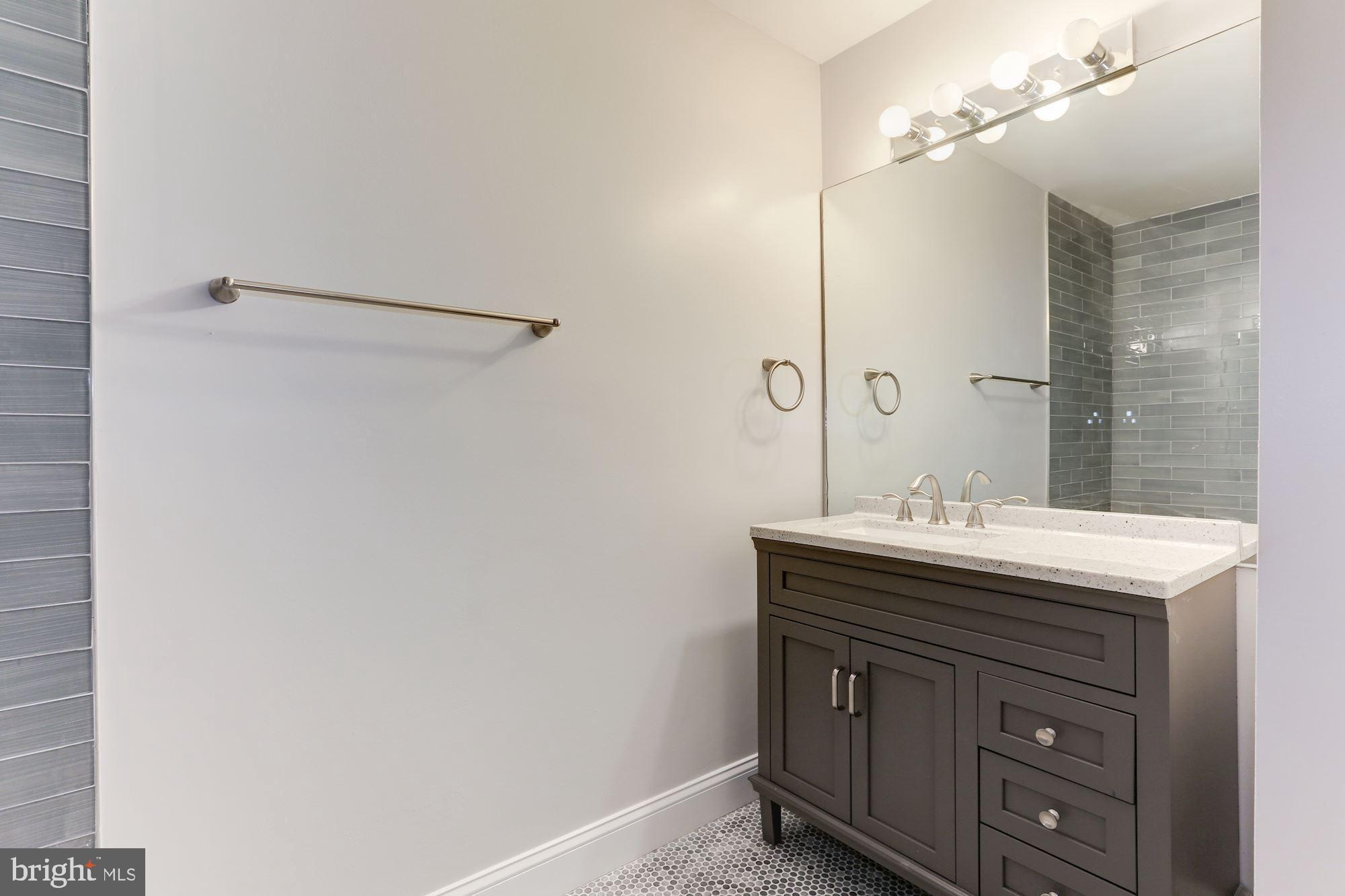 8504 Jeffersonian Ct