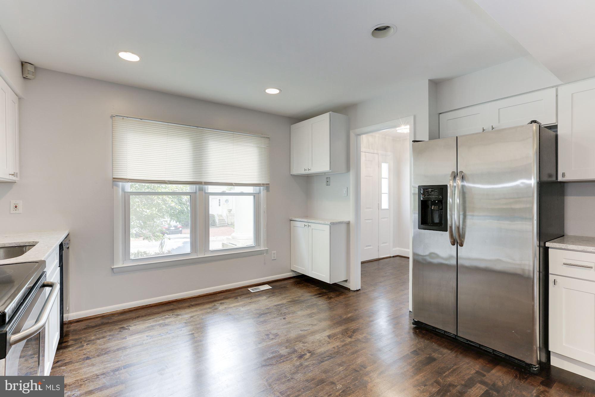 8504 Jeffersonian Ct