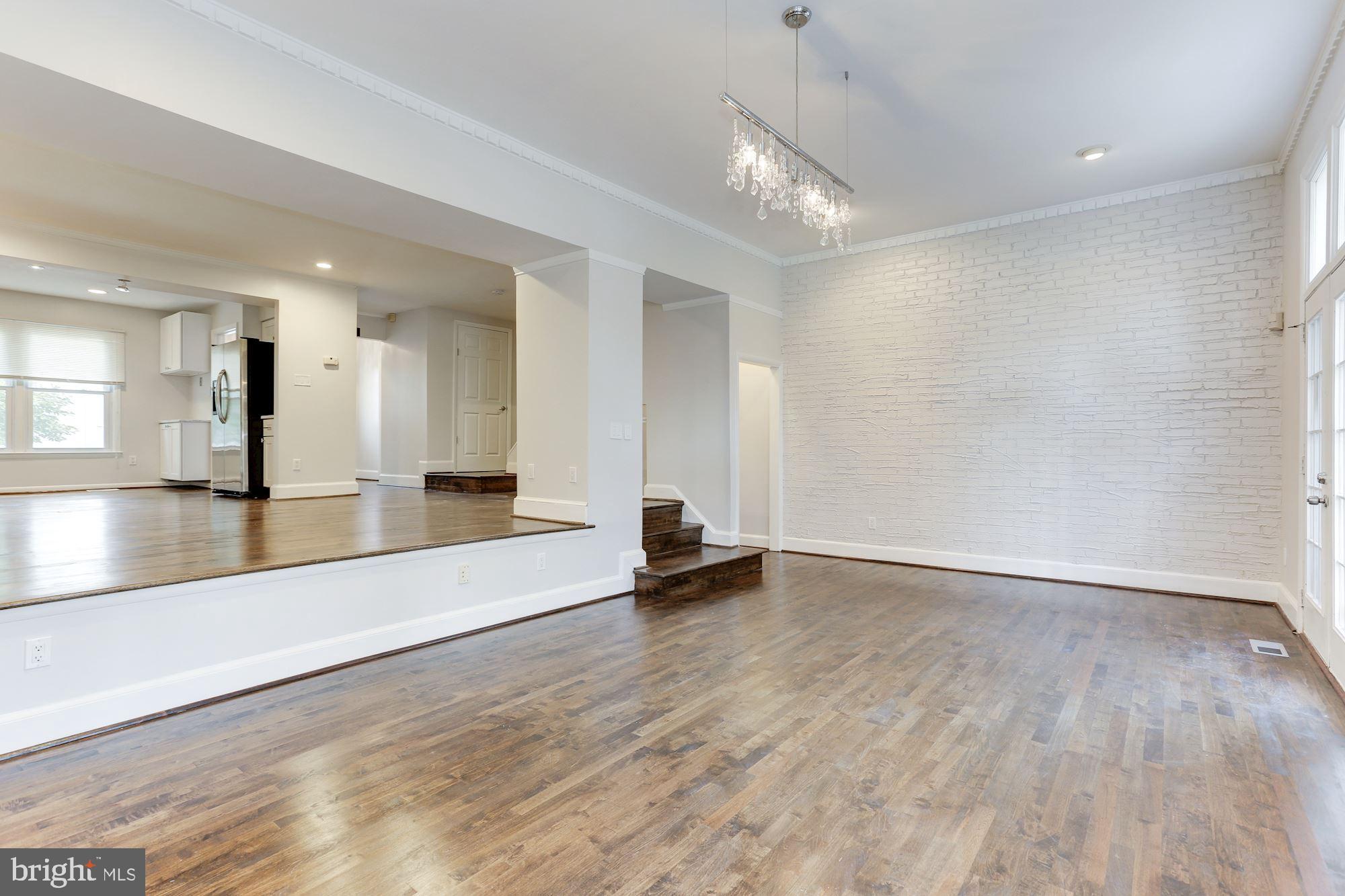 8504 Jeffersonian Ct