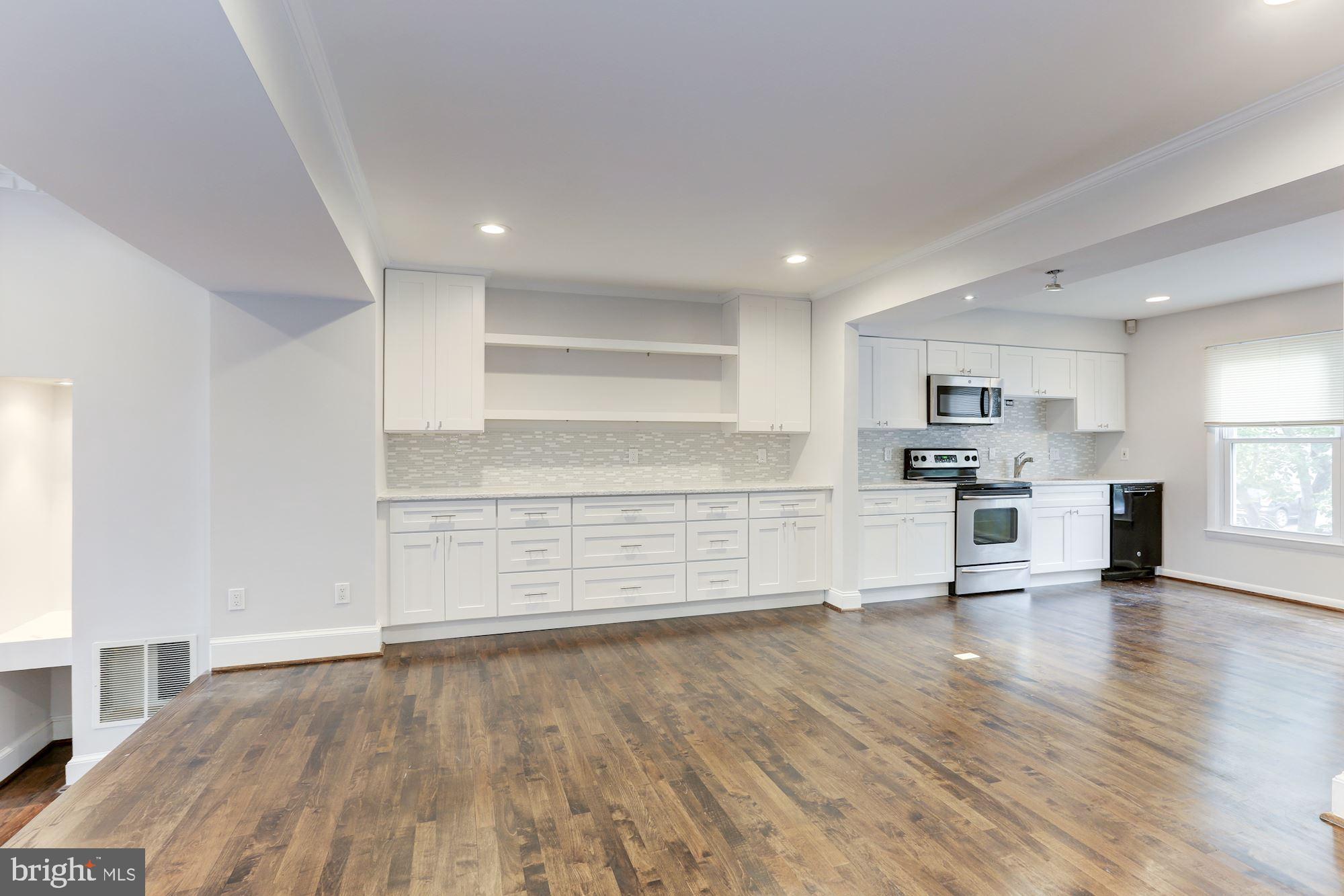 8504 Jeffersonian Ct