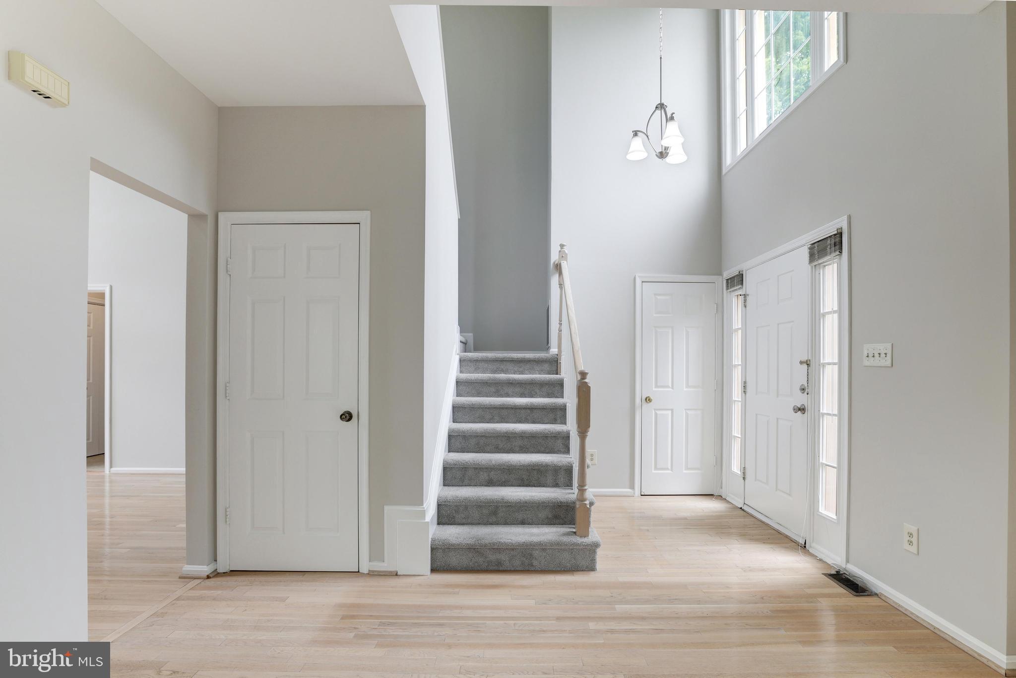 5552 Village Center Dr