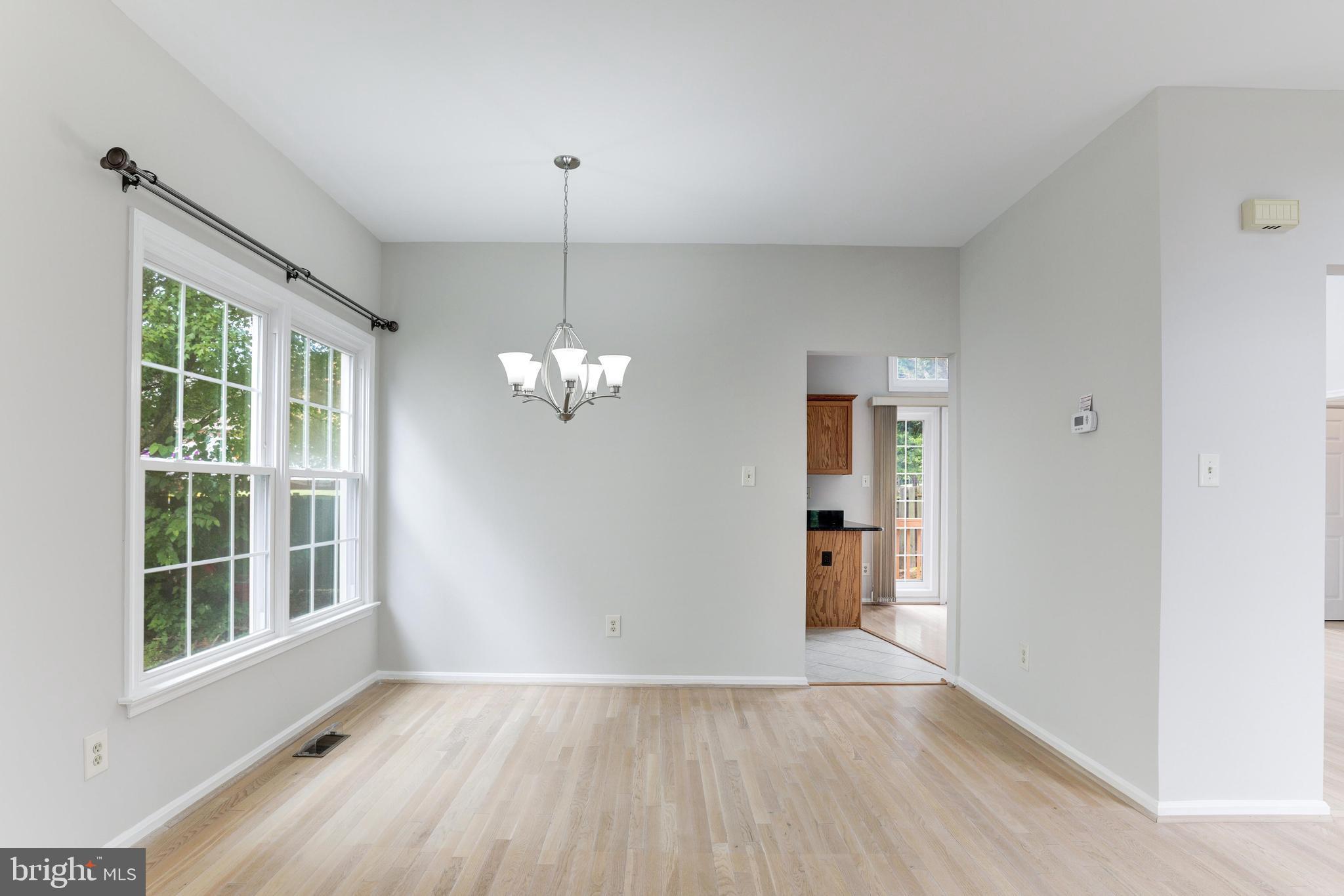 5552 Village Center Dr